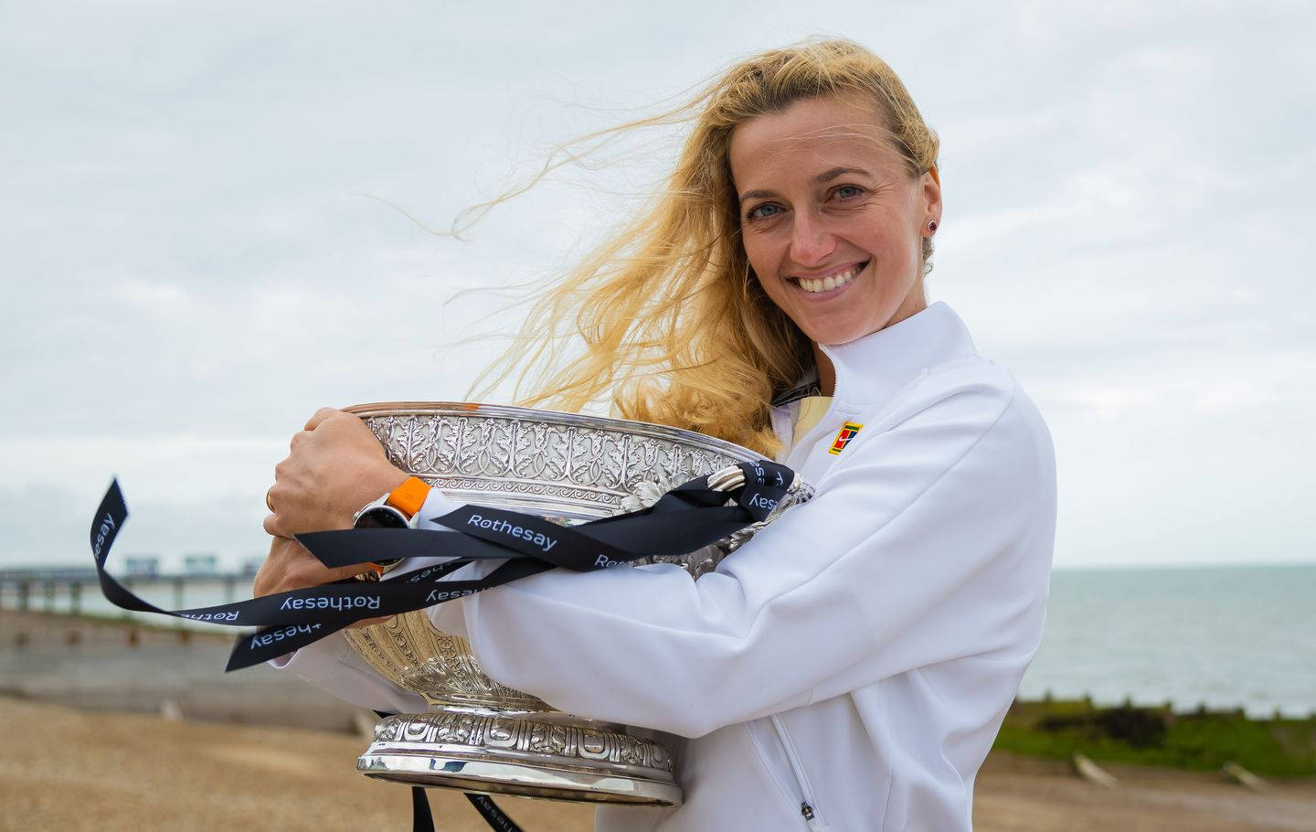 Petra Kvitova, white jacket, silver trophy, HD Desktop Wallpaper