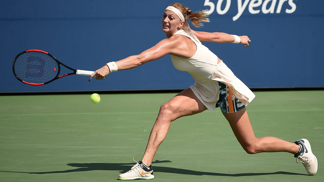 Petra Kvitova, green court, yellow ball, HD Desktop Wallpaper