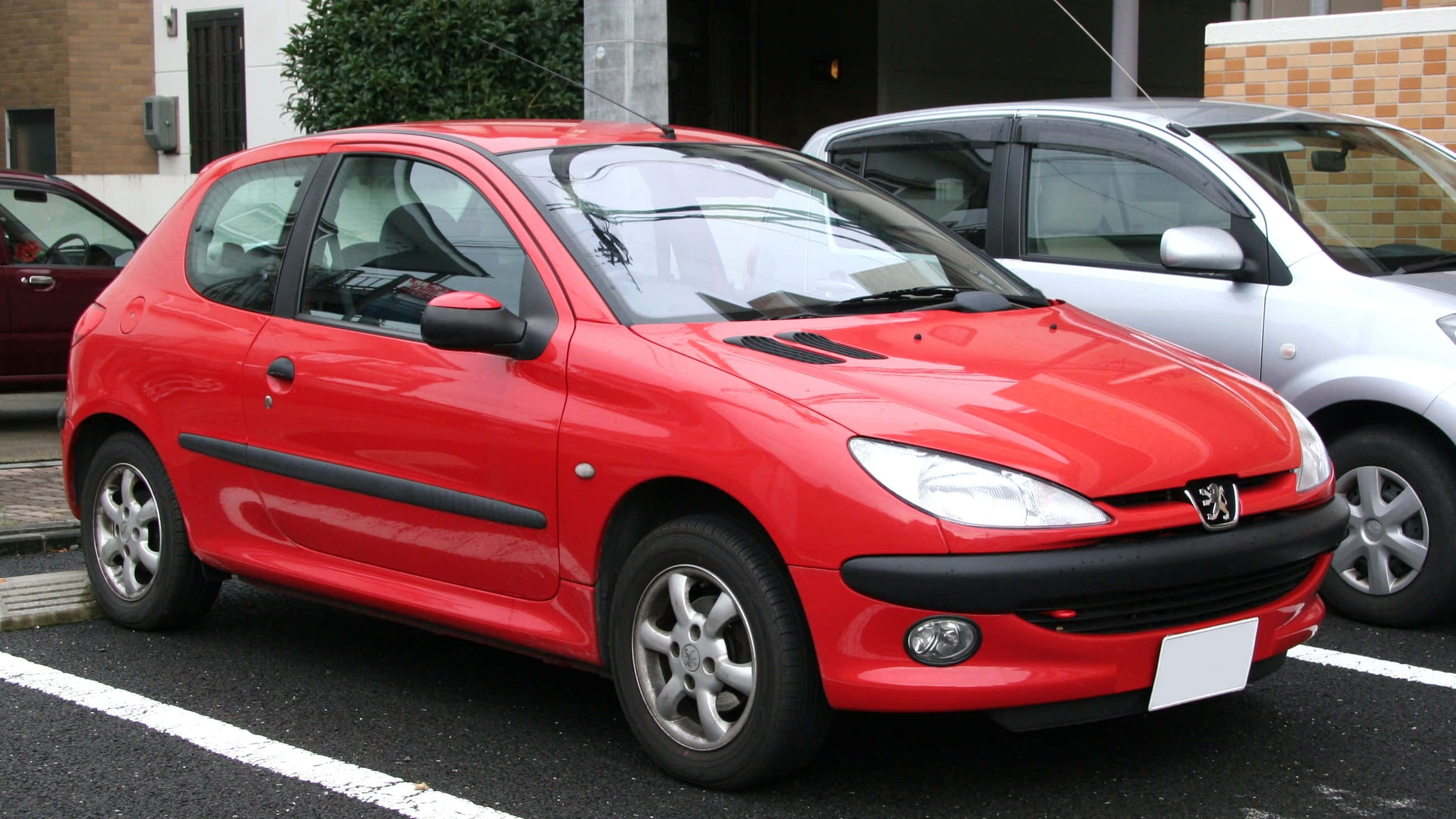 Peugeot 206, vibrant red, hatchback, 2K Desktop Wallpaper