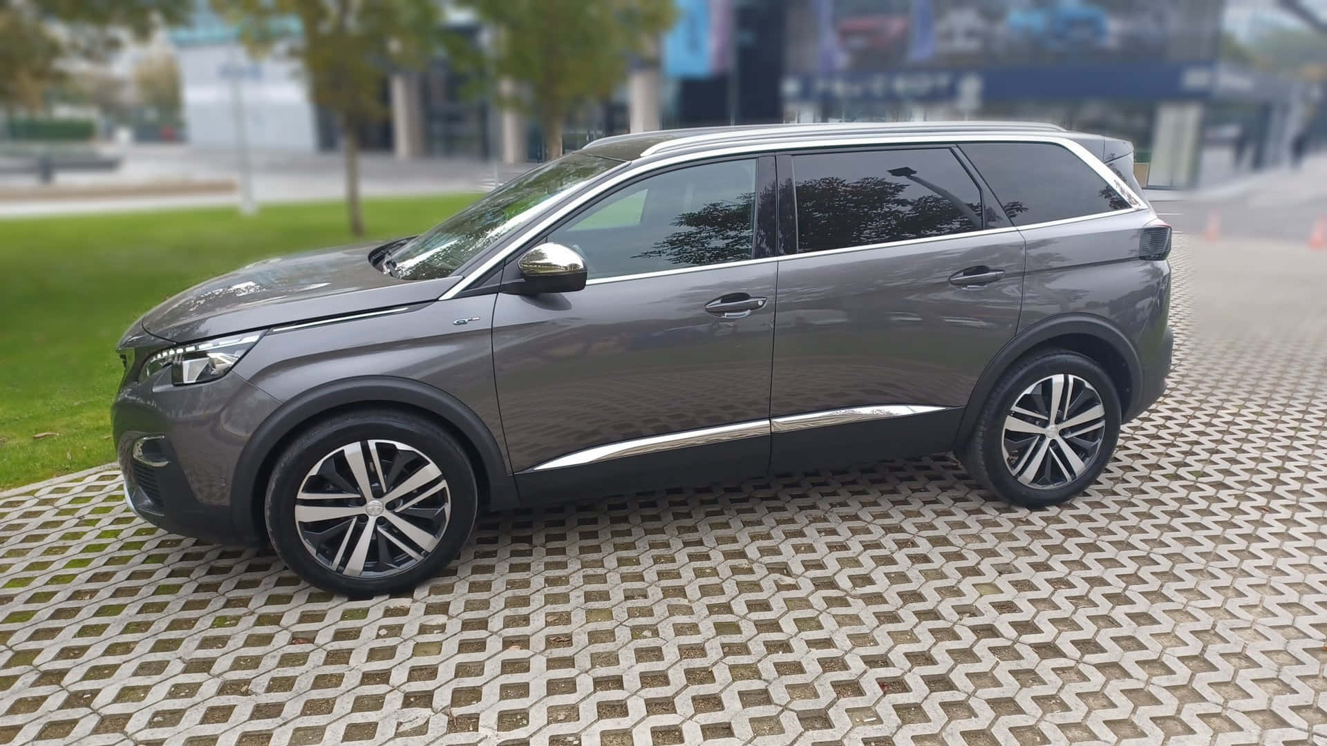 Peugeot 5008, sleek gray SUV, patterned pavement, Full HD Desktop Wallpaper