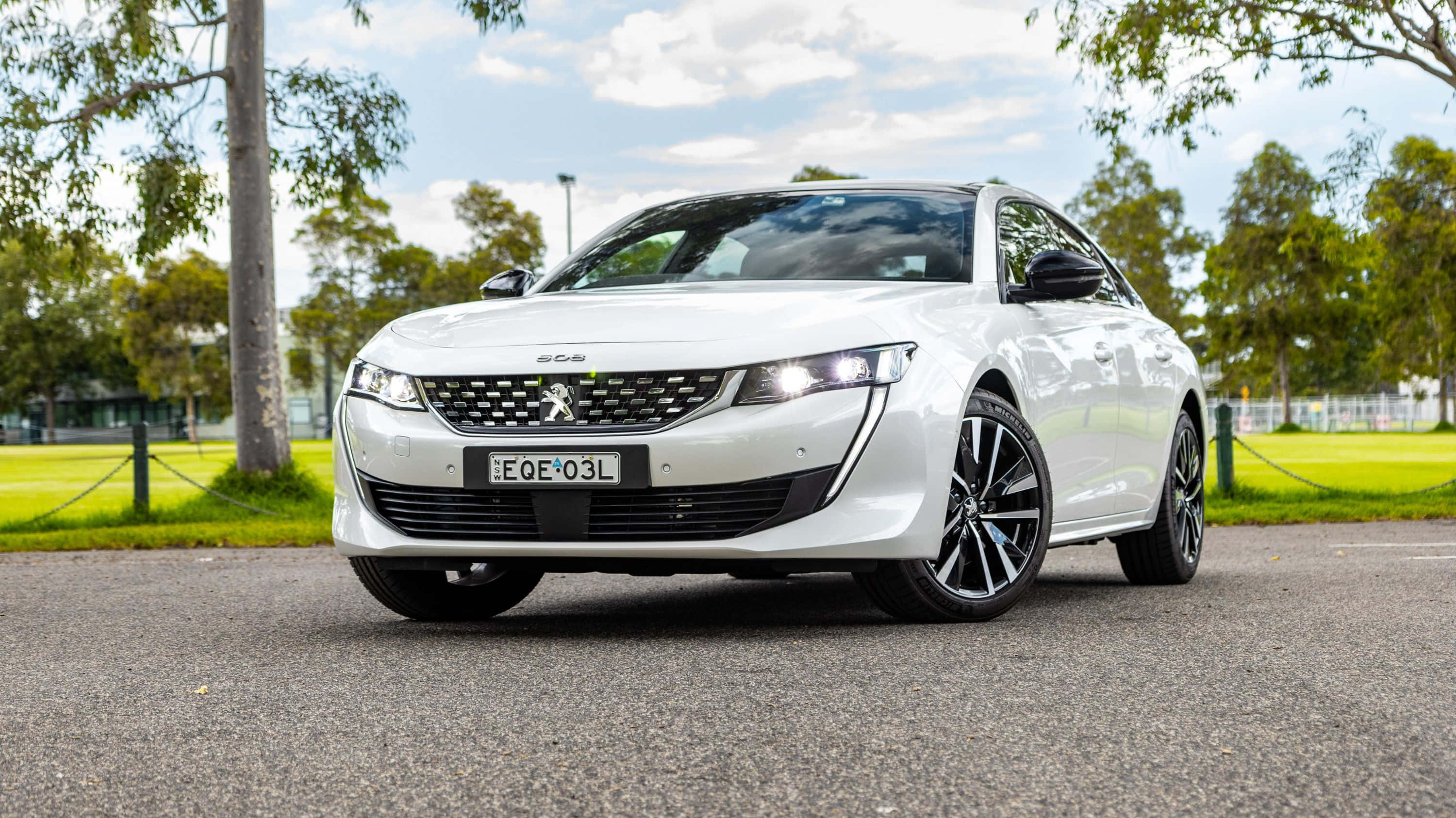 Peugeot 508, white, sedan, 2K Desktop Wallpaper