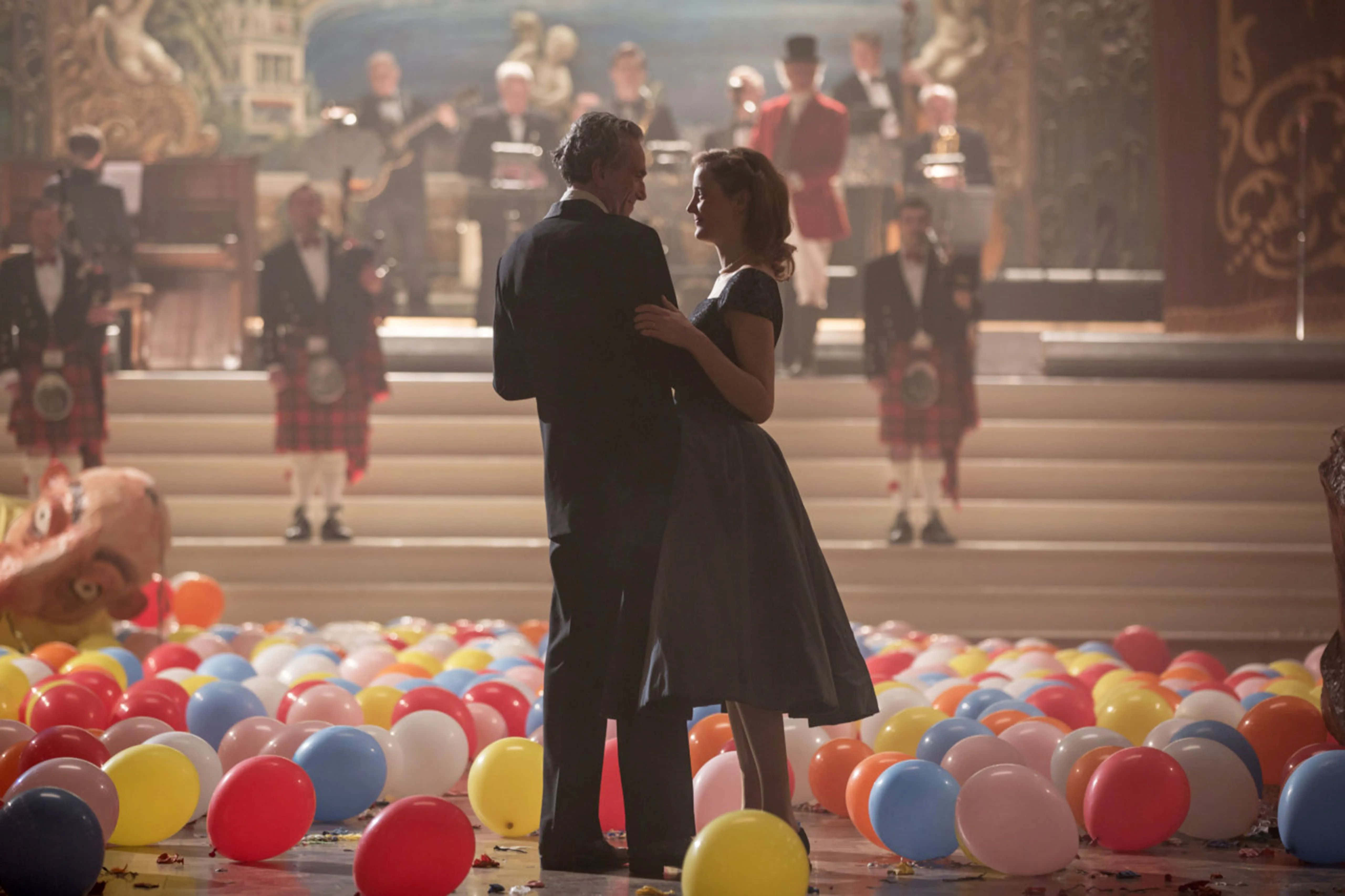 Phantom Thread, ballroom dance, grand hall, 5K Desktop Wallpaper