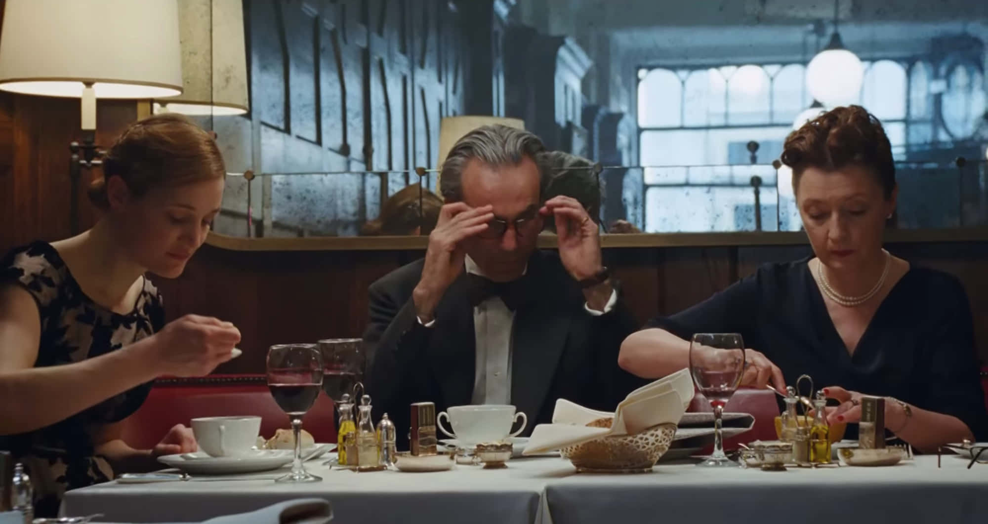 Phantom Thread, dinner scene, dimly lit restaurant table, Full HD Desktop Wallpaper