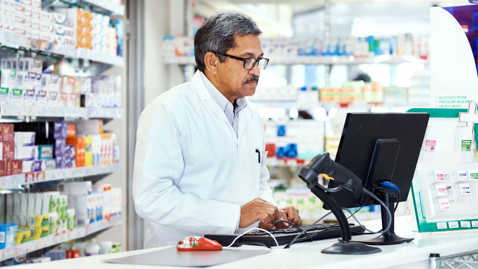 pharmacist, white coat, computer, Full HD Desktop Wallpaper