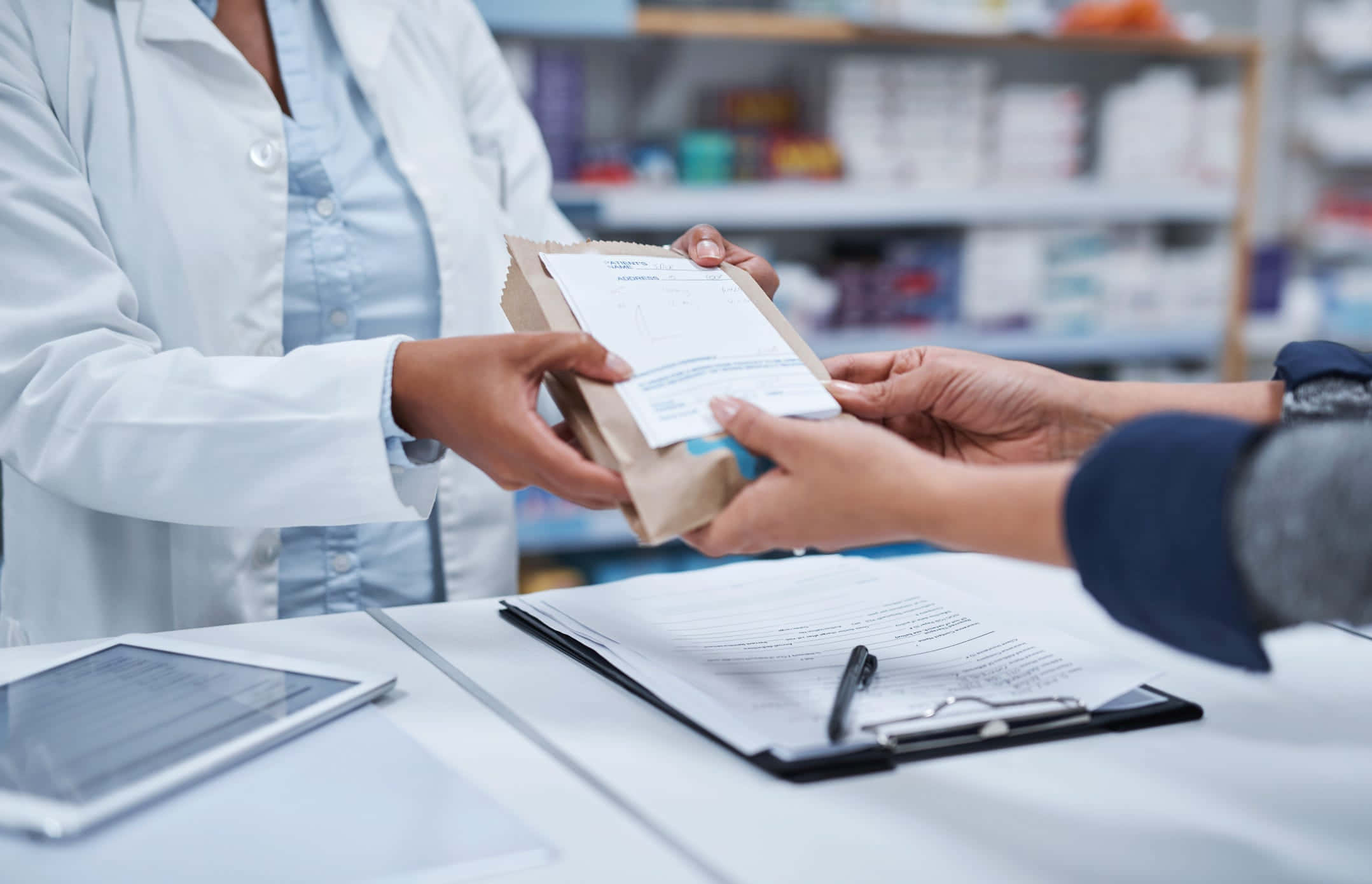 pharmacist, brown paper bag, medication, Full HD Desktop Wallpaper