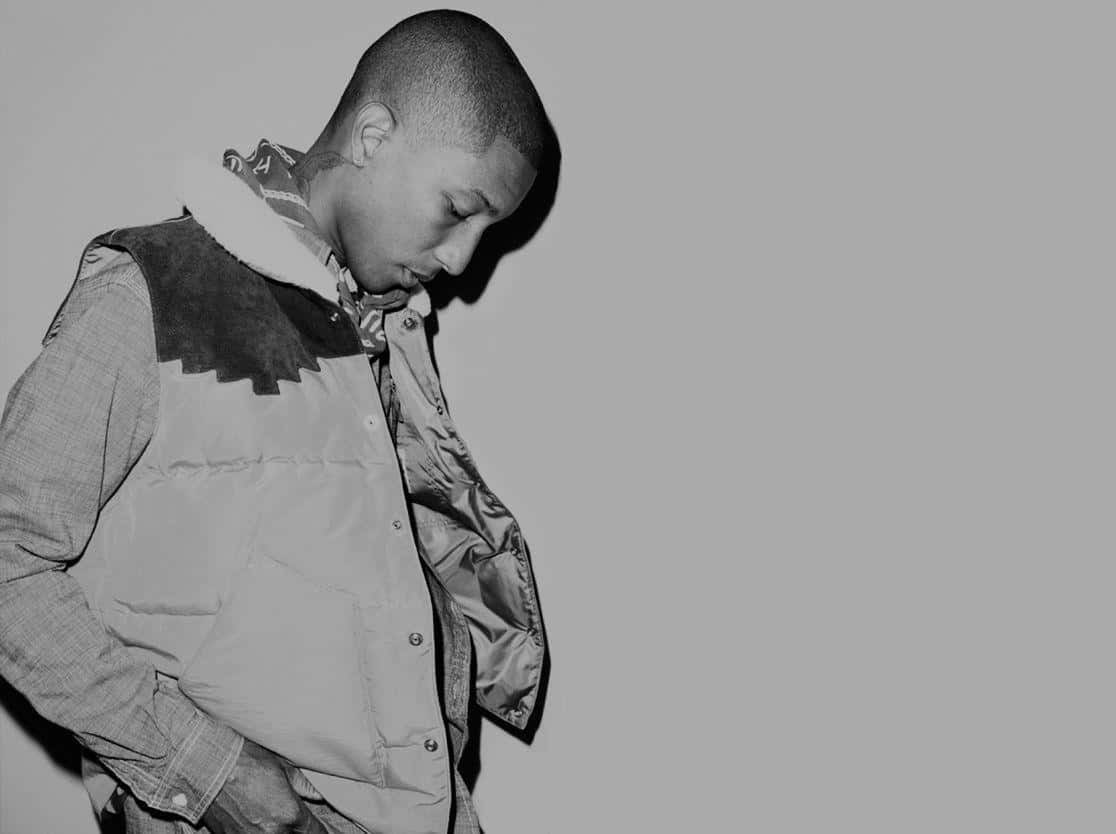Pharrell Williams, monochrome, layered jacket, SD Desktop Wallpaper