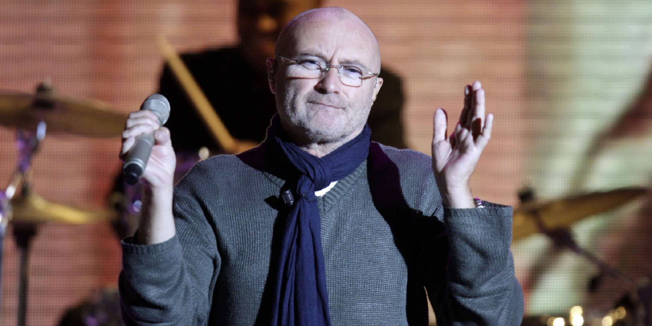 Phil Collins, microphone, stage, Full HD Desktop Wallpaper