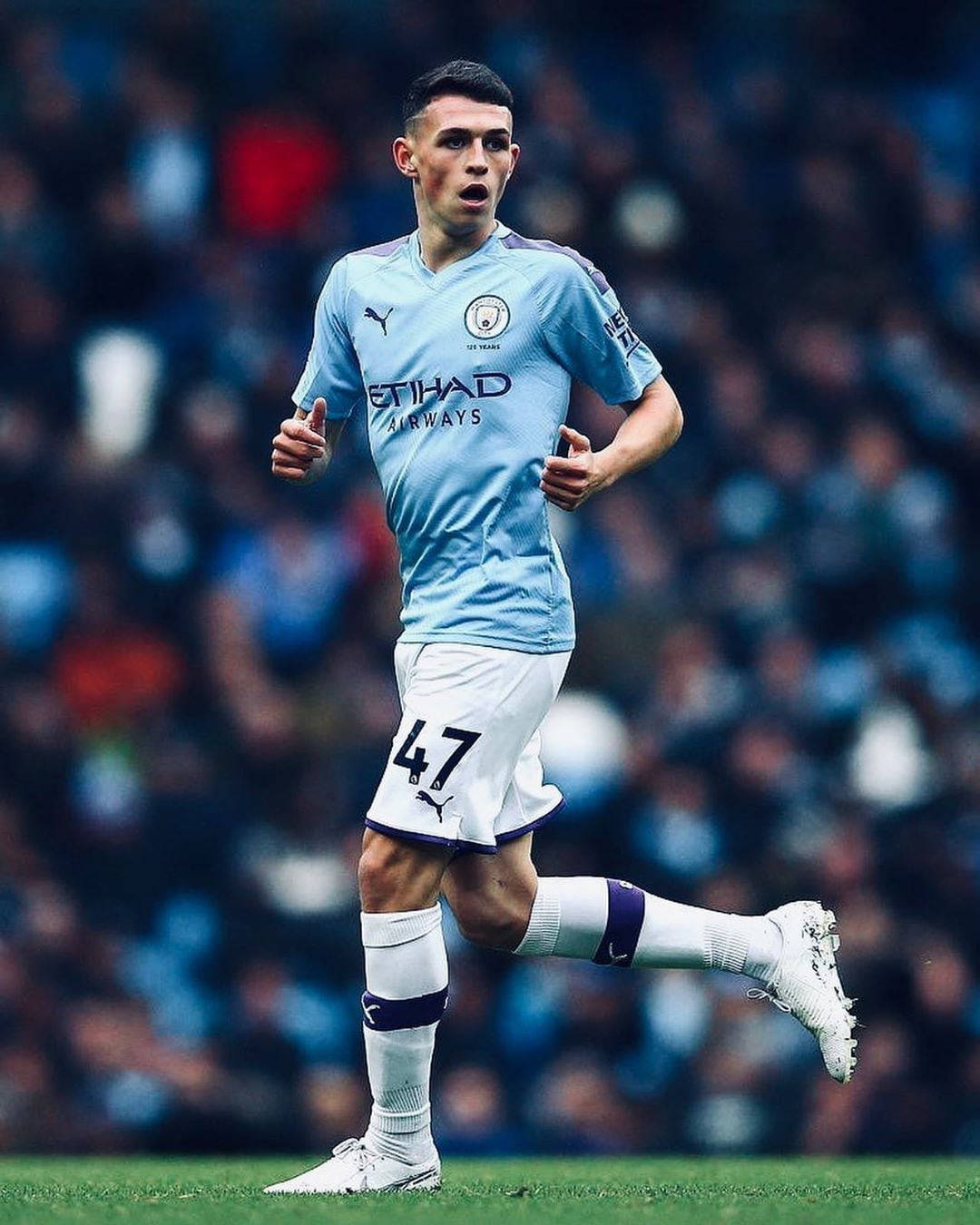 Phil Foden, light blue jersey, green pitch, HD Phone Wallpaper