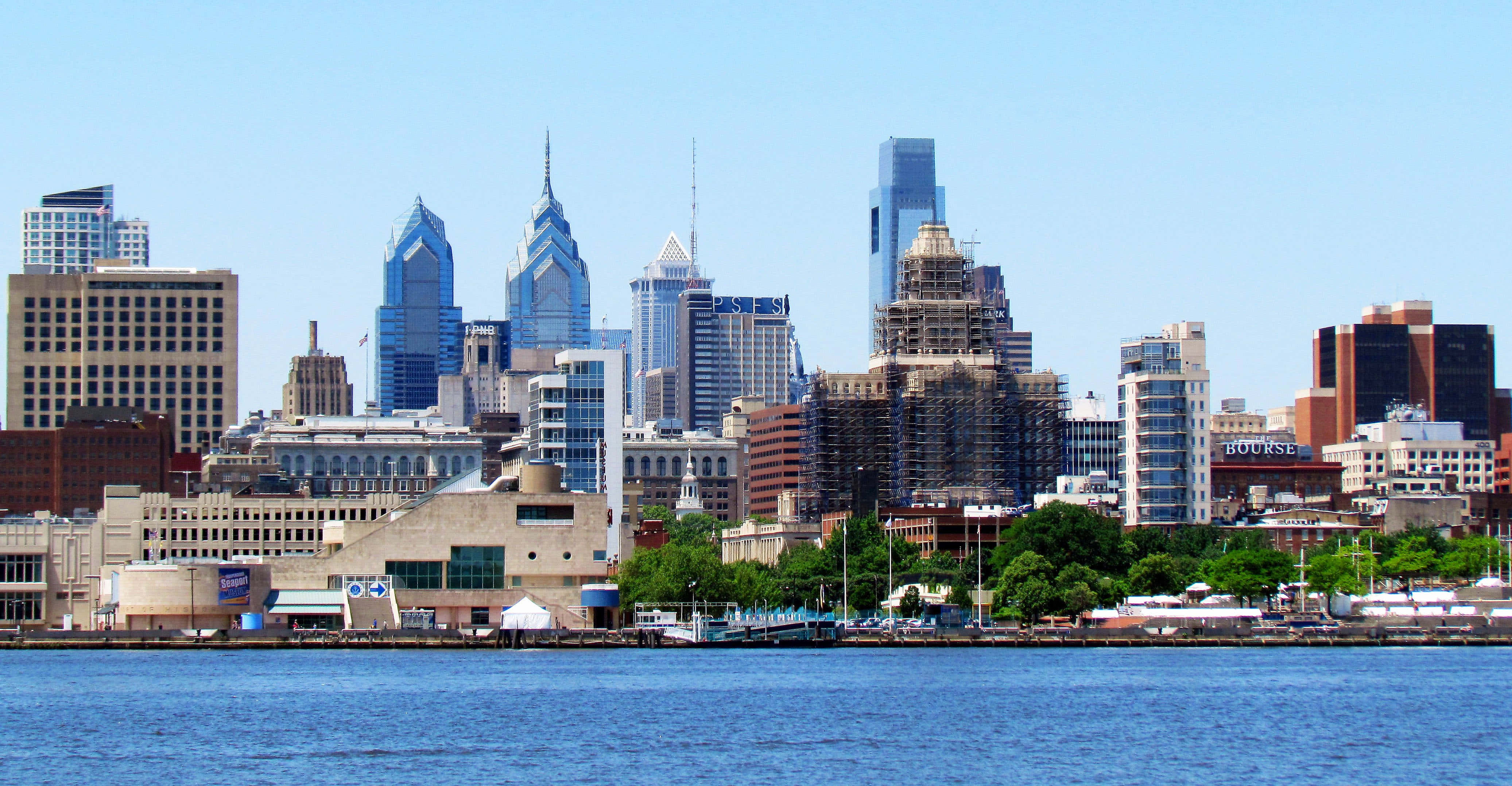 Philadelphia skyline, modern skyscrapers, historic buildings, 4K Desktop Wallpaper