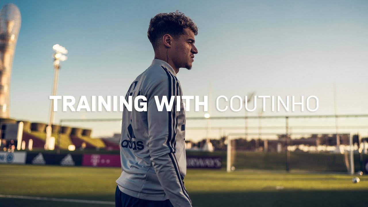Philippe Coutinho, grey training kit, sunlit pitch, HD Desktop Wallpaper
