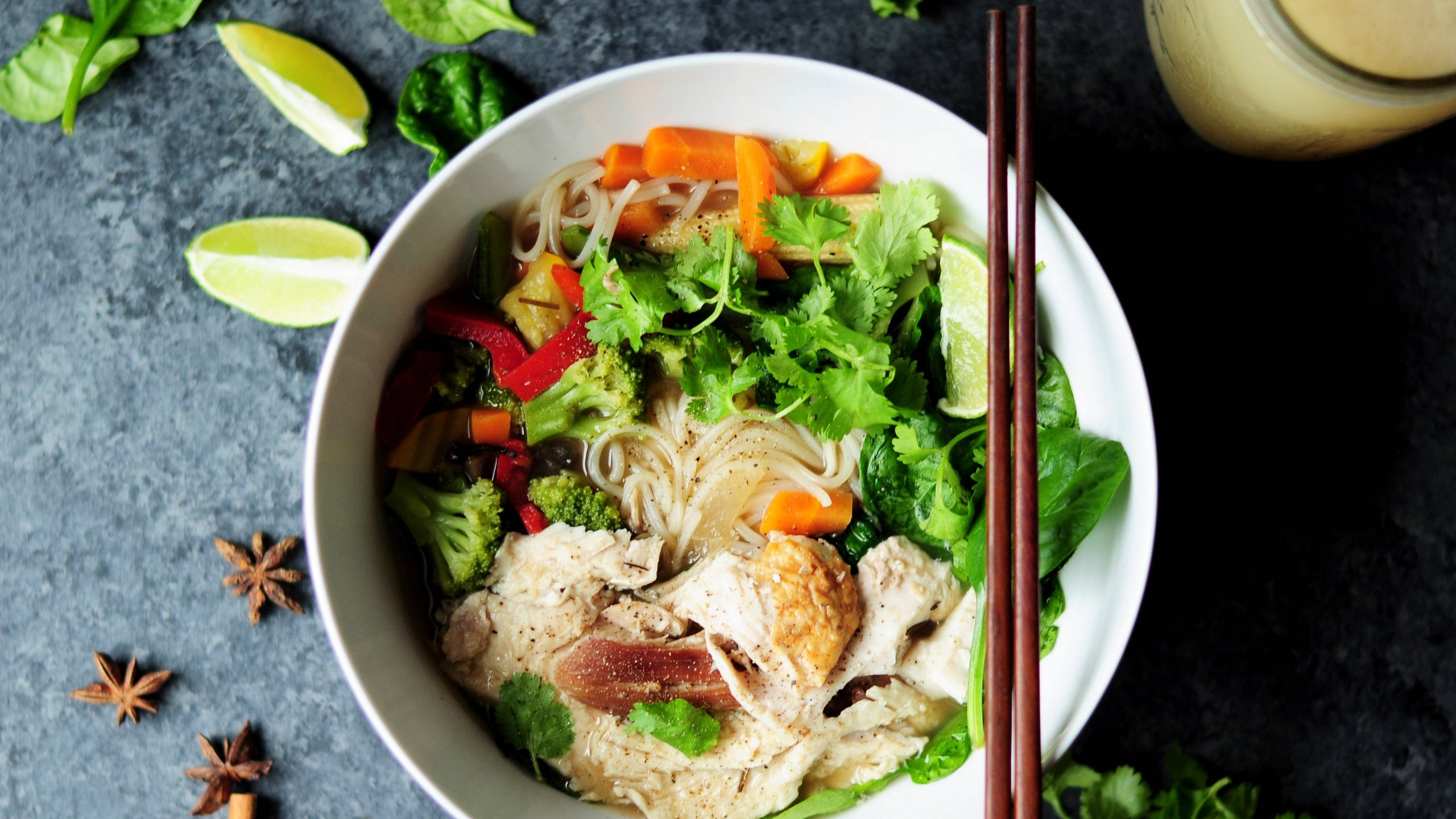 Pho, chicken, broccoli, 2K Desktop Wallpaper