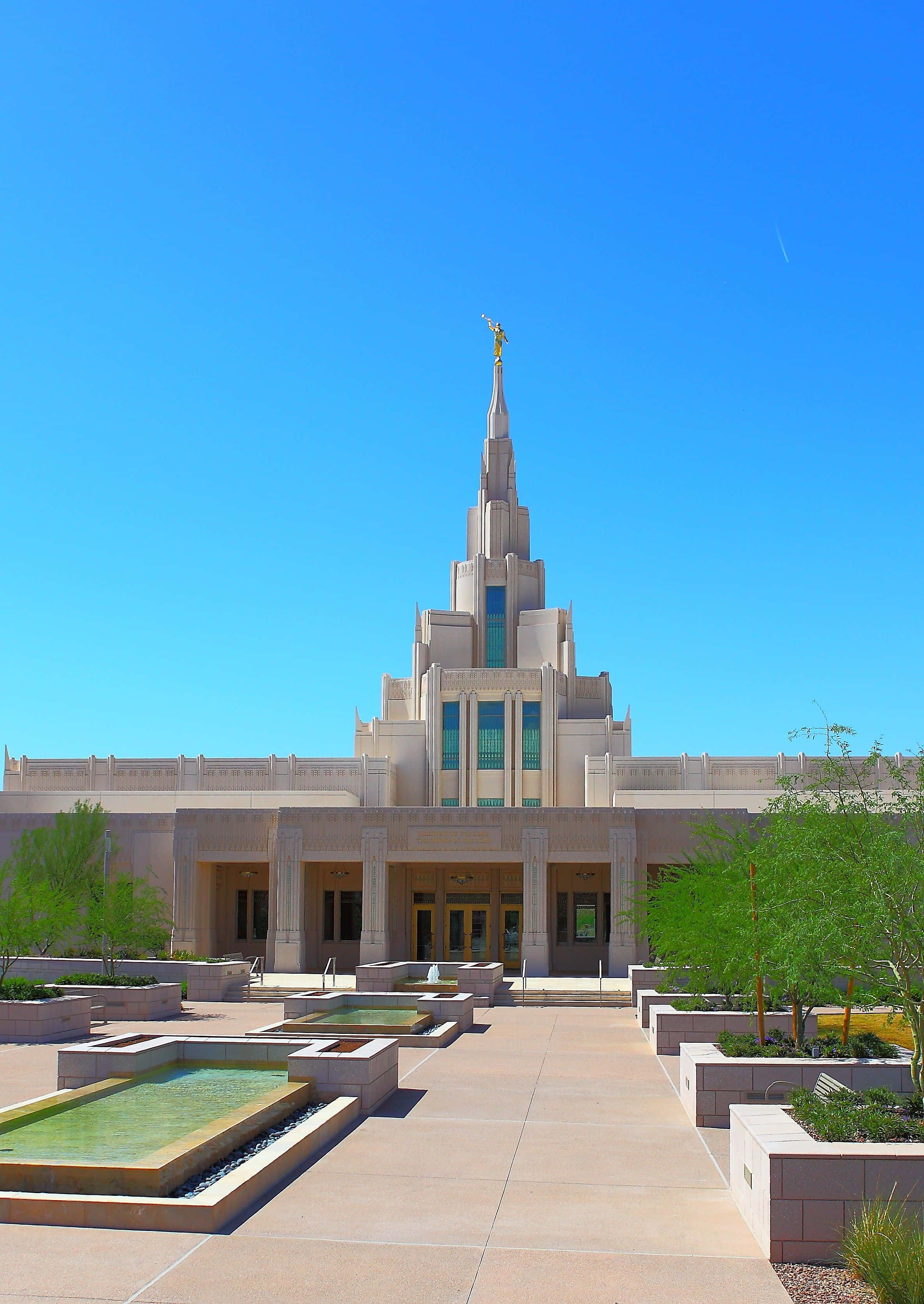 Phoenix Arizona, beige temple, golden spire, 2K Phone Wallpaper