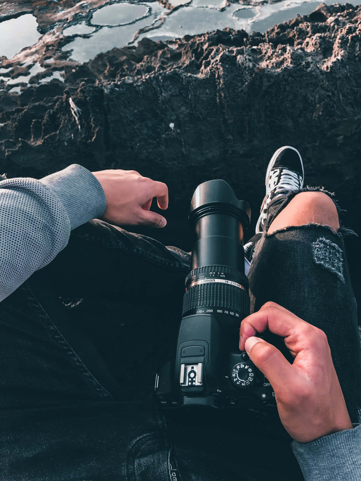 DSLR camera, telephoto lens, rugged rocks, Full HD Phone Wallpaper