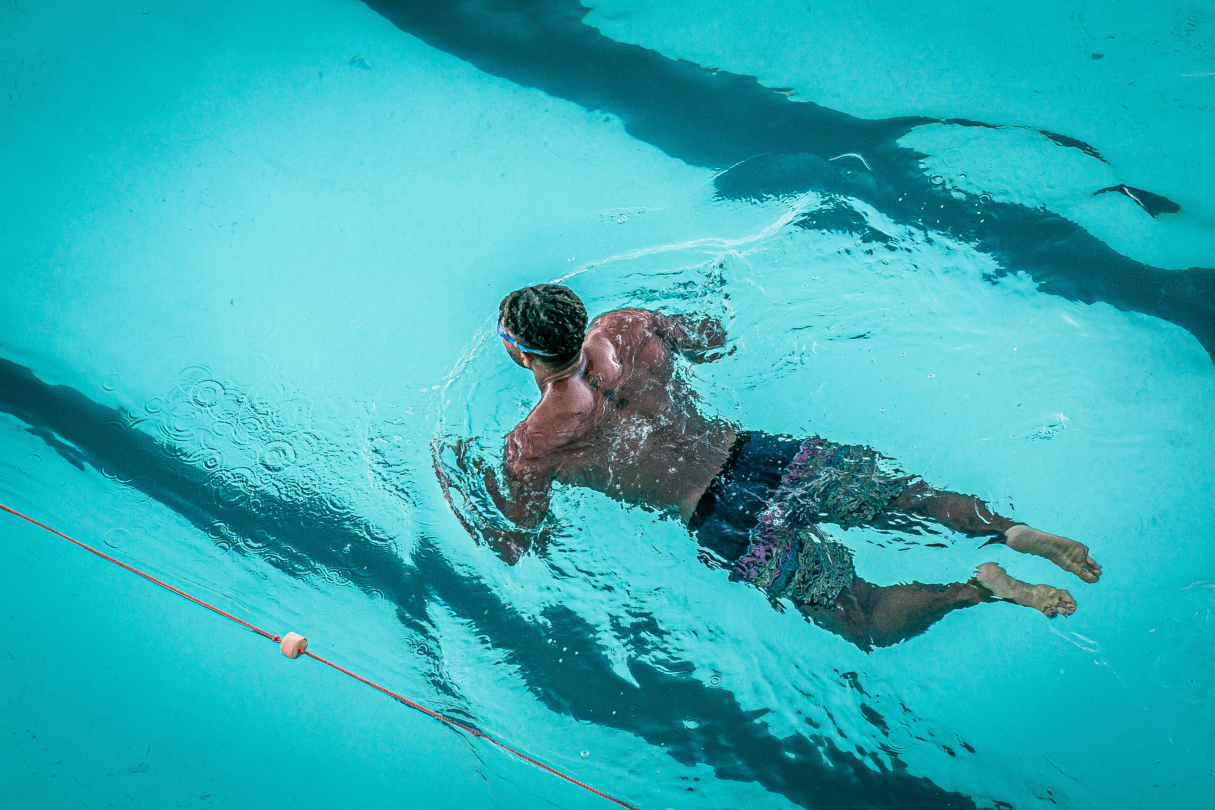 Physical Education, freestyle, turquoise water, 4K Desktop Wallpaper