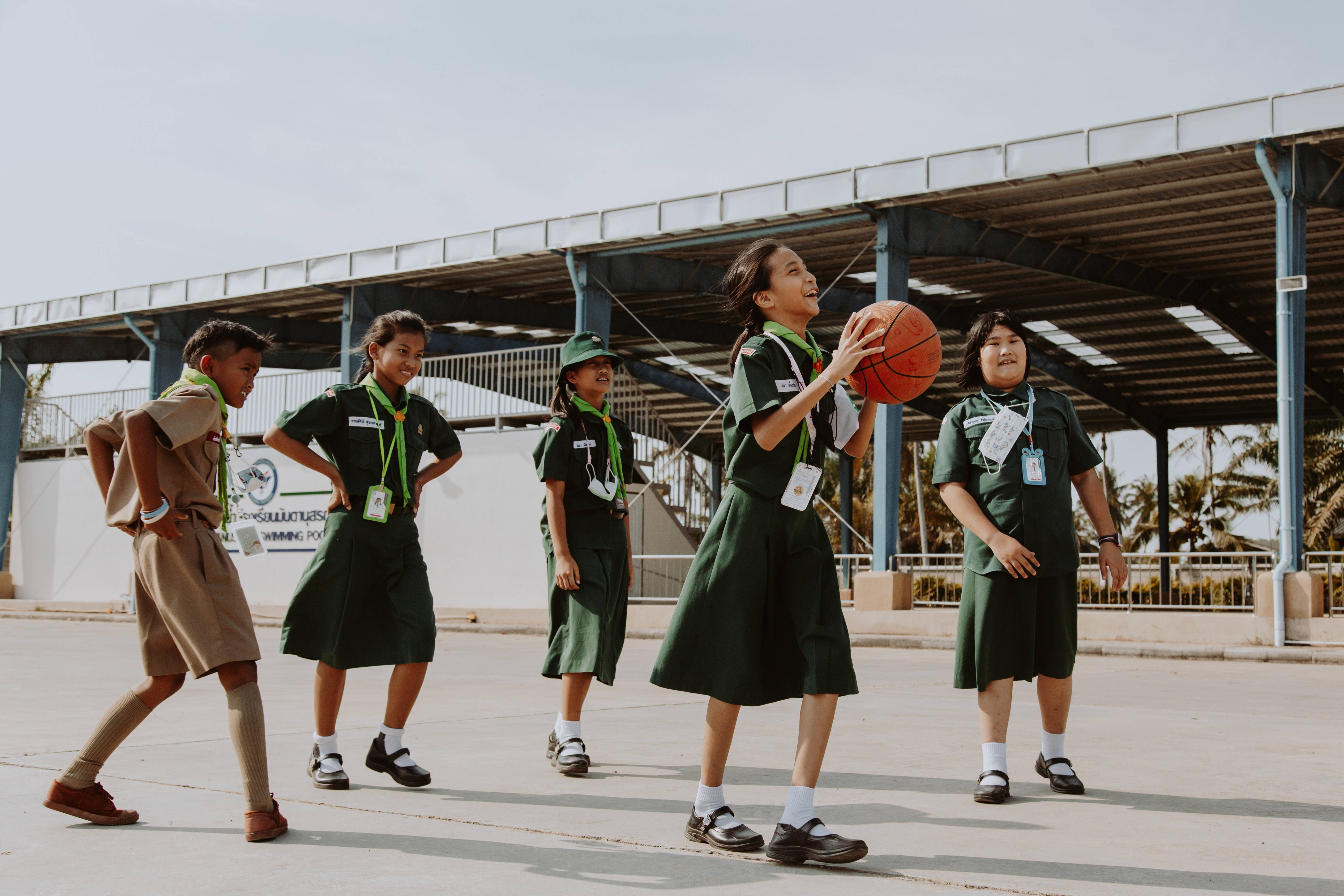 scouts, physical education class, green uniforms, 4K Desktop Wallpaper