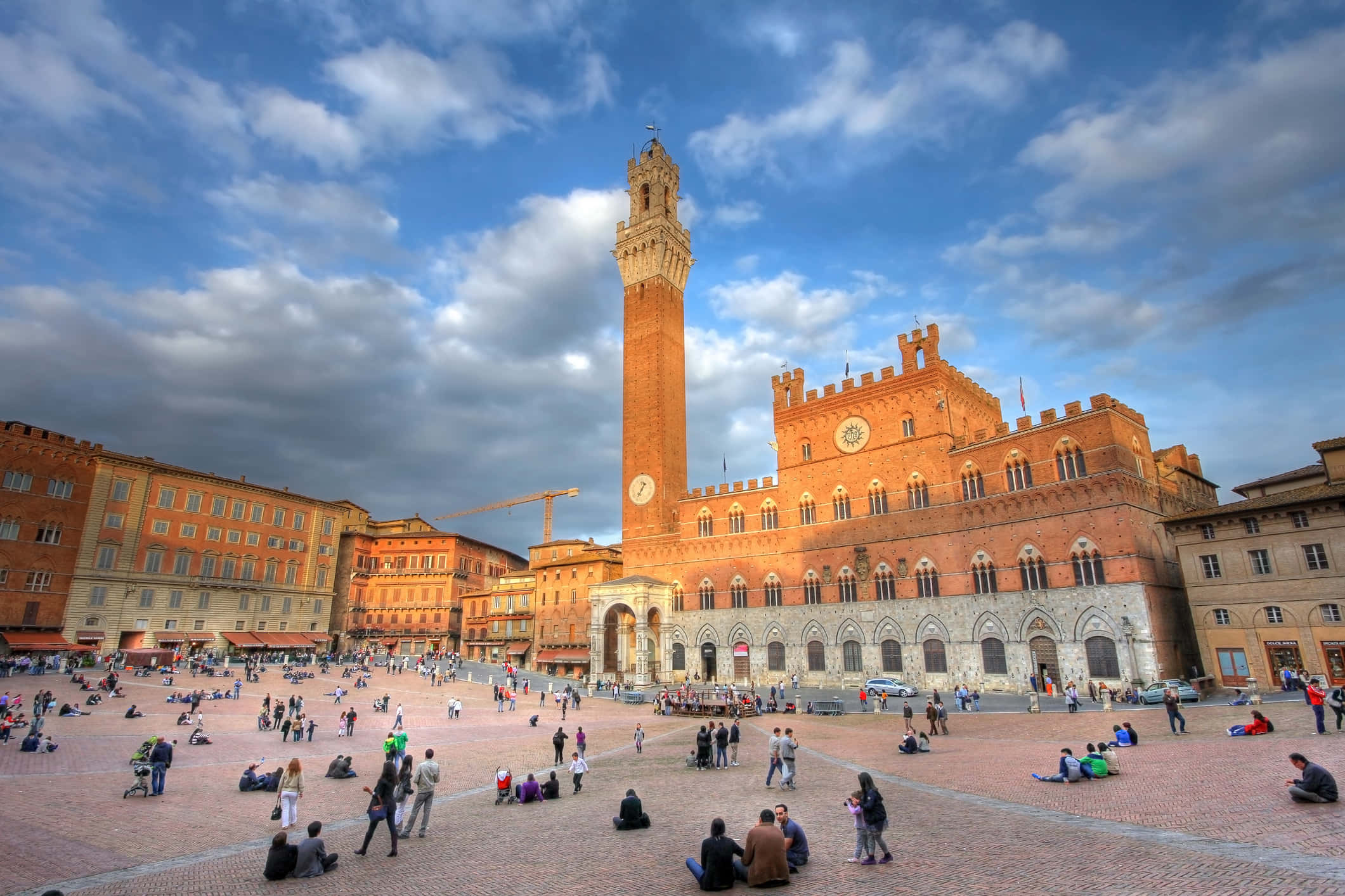 Piazza Del Campo, golden sunset light, historic brick buildings, Full HD Desktop Wallpaper
