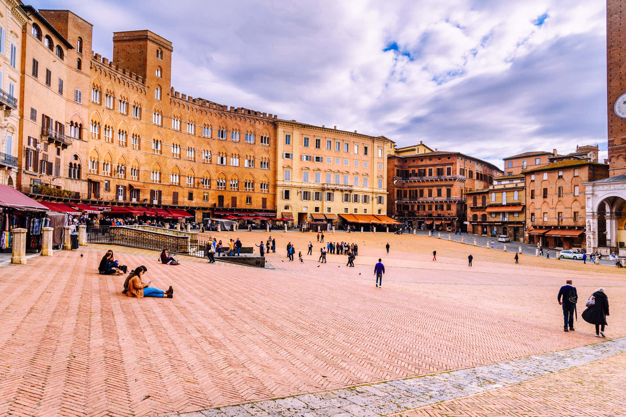 Piazza Del Campo, brick plaza, cloudy sky, Full HD Desktop Wallpaper