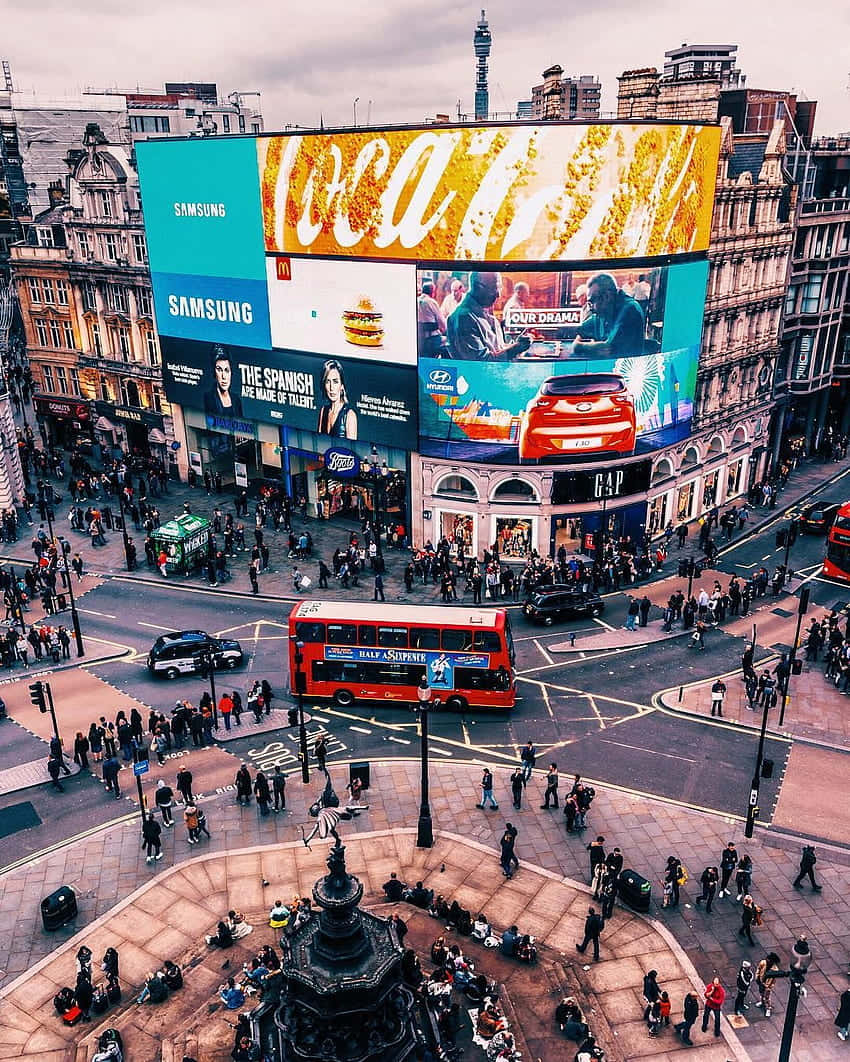 Piccadilly Circus, red double-decker bus, giant digital billboards, SD Phone Wallpaper