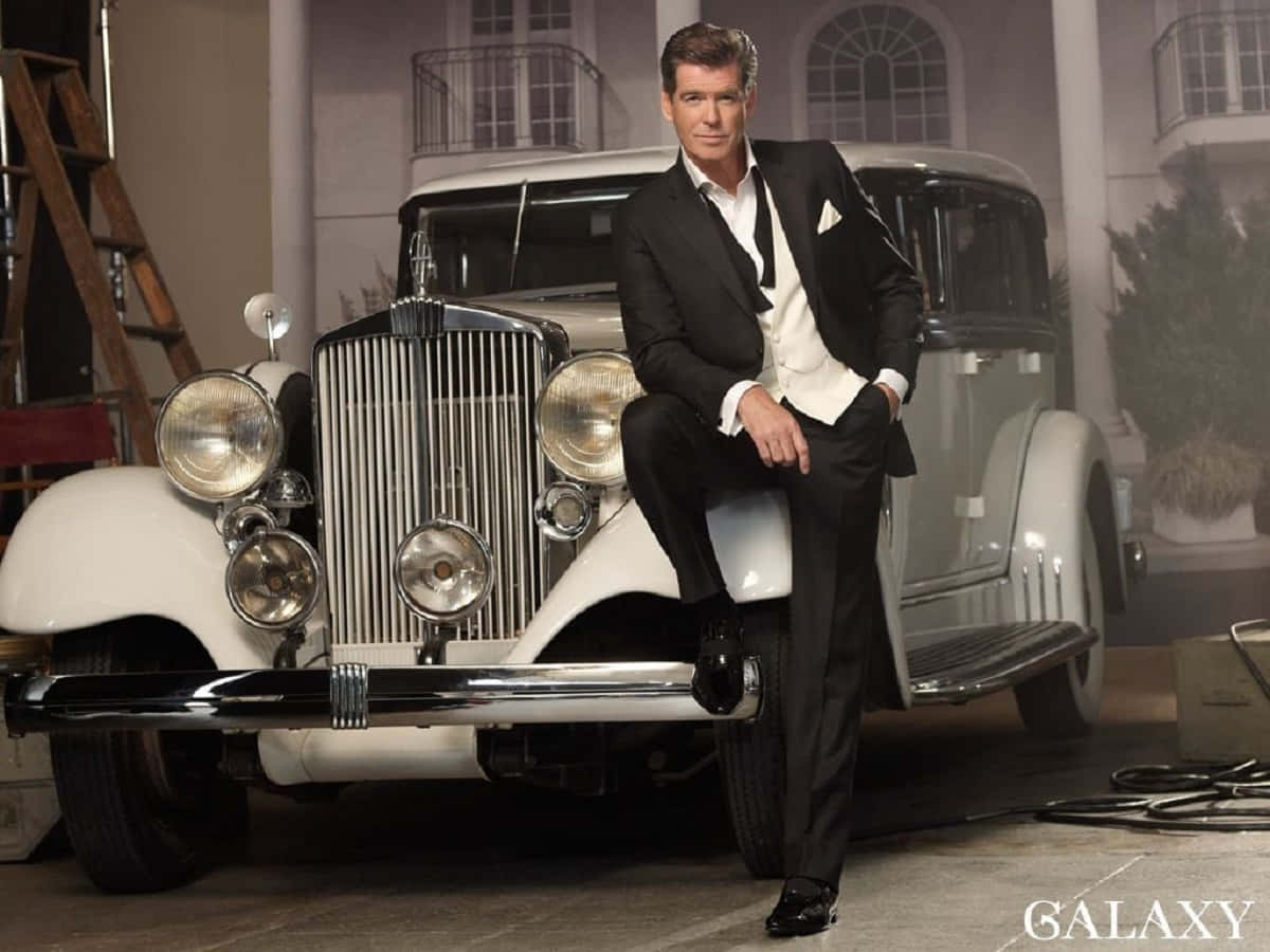 Pierce Brosnan, black suit, vintage white luxury car, SD Desktop Wallpaper