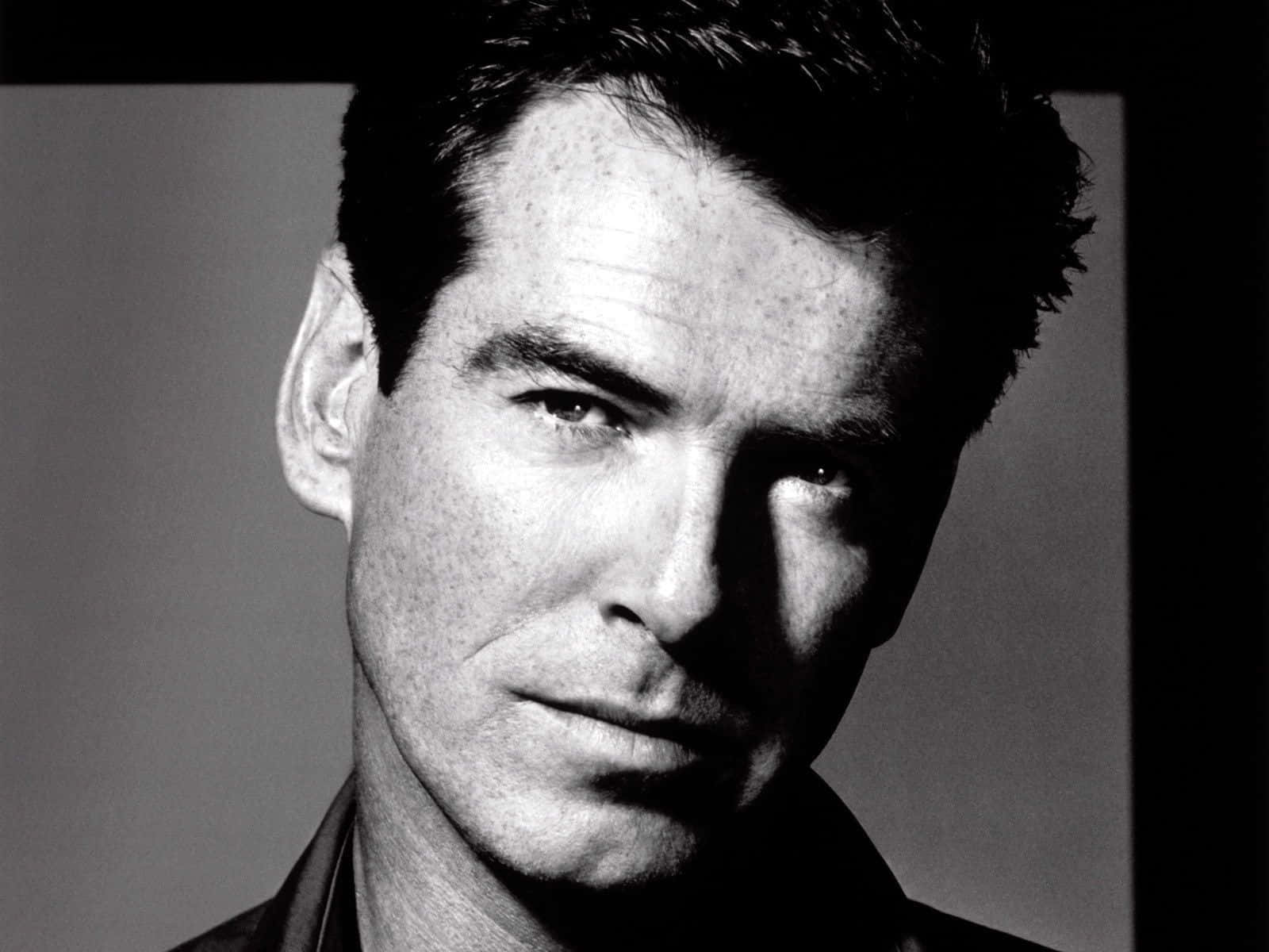 Pierce Brosnan, black and white, close-up portrait, HD Desktop Wallpaper