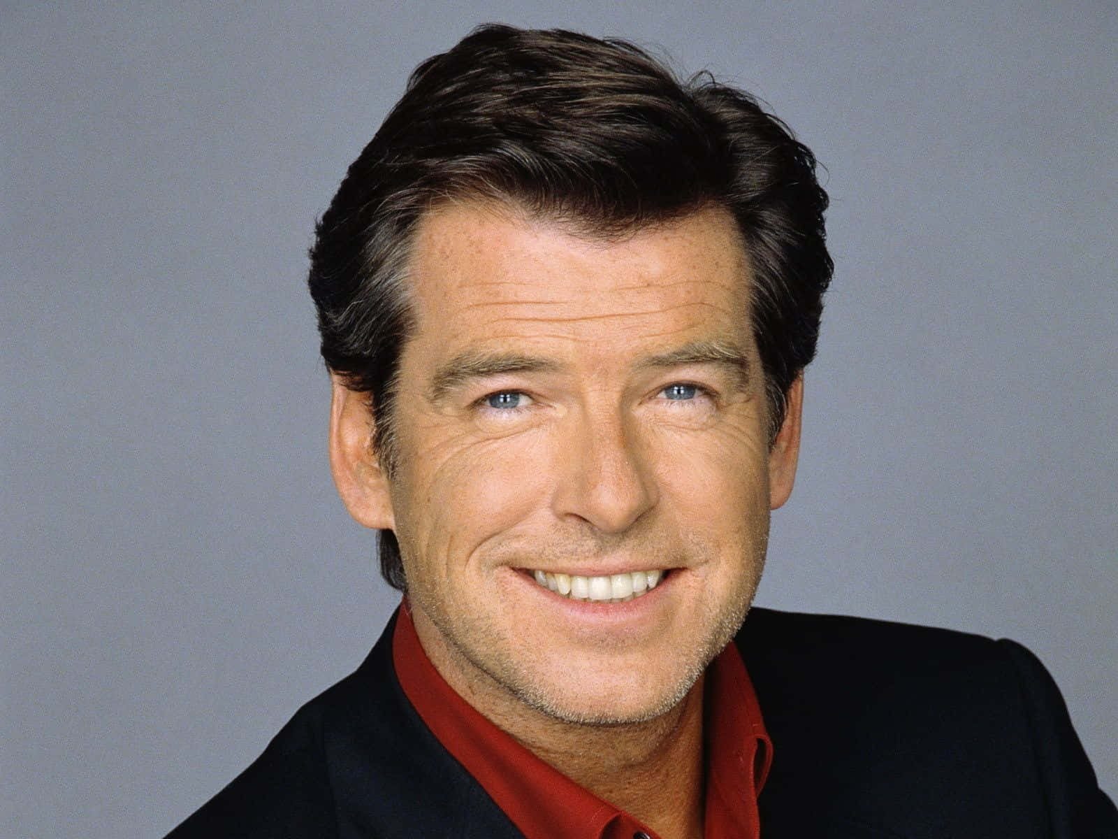 Pierce Brosnan, blue eyes, red shirt, HD Desktop Wallpaper
