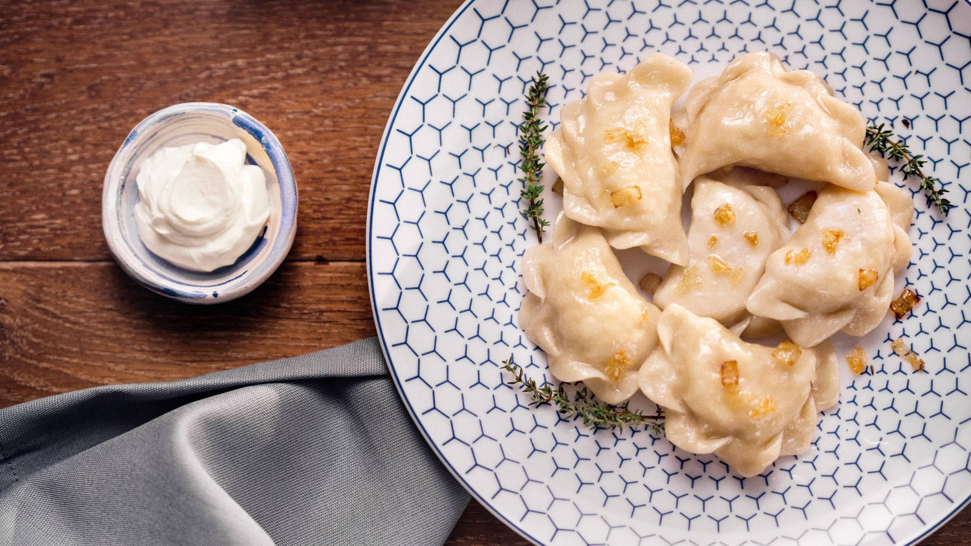 golden dumplings, thyme, crispy onions, Full HD Desktop Wallpaper