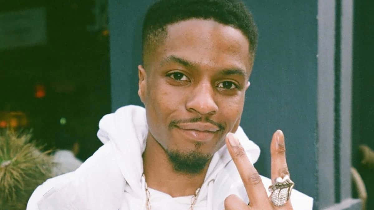 Pierre Bourne, white hoodie, peace sign, SD Desktop Wallpaper