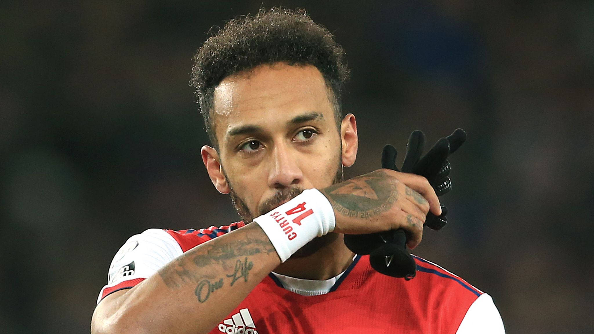 Pierre-Emerick Aubameyang, red and white jersey, tattooed arms, Full HD Desktop Wallpaper
