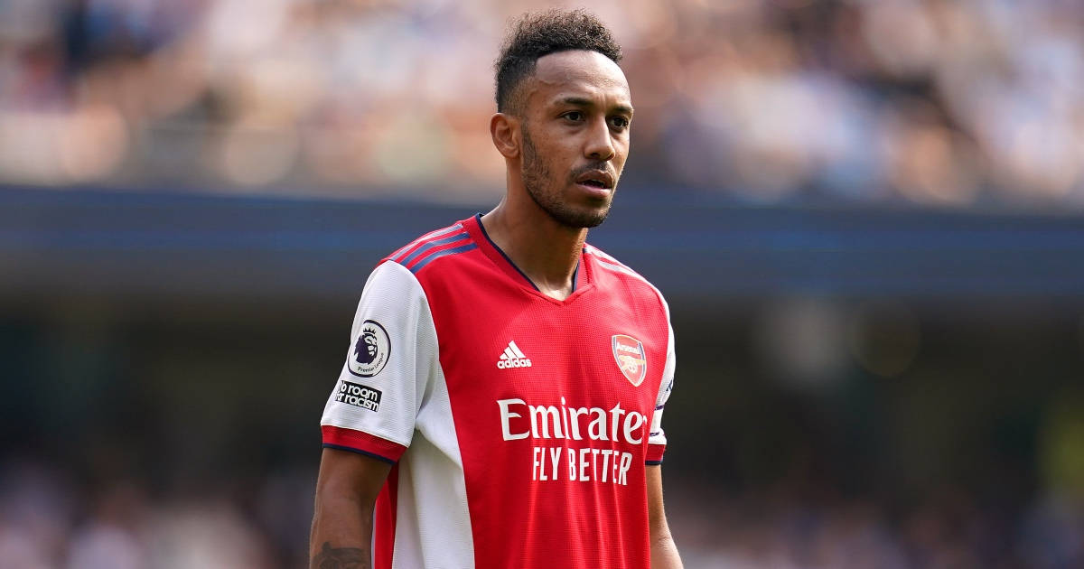 Pierre-Emerick Aubameyang, red white Arsenal jersey, sunlit pitch, SD Desktop Wallpaper
