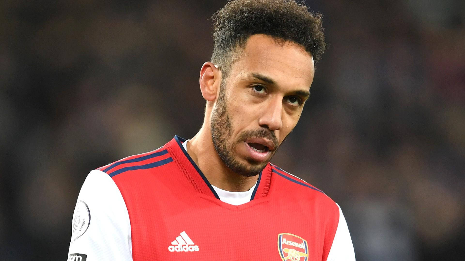 Pierre-Emerick Aubameyang, red Arsenal jersey, blurred stadium crowd, Full HD Desktop Wallpaper