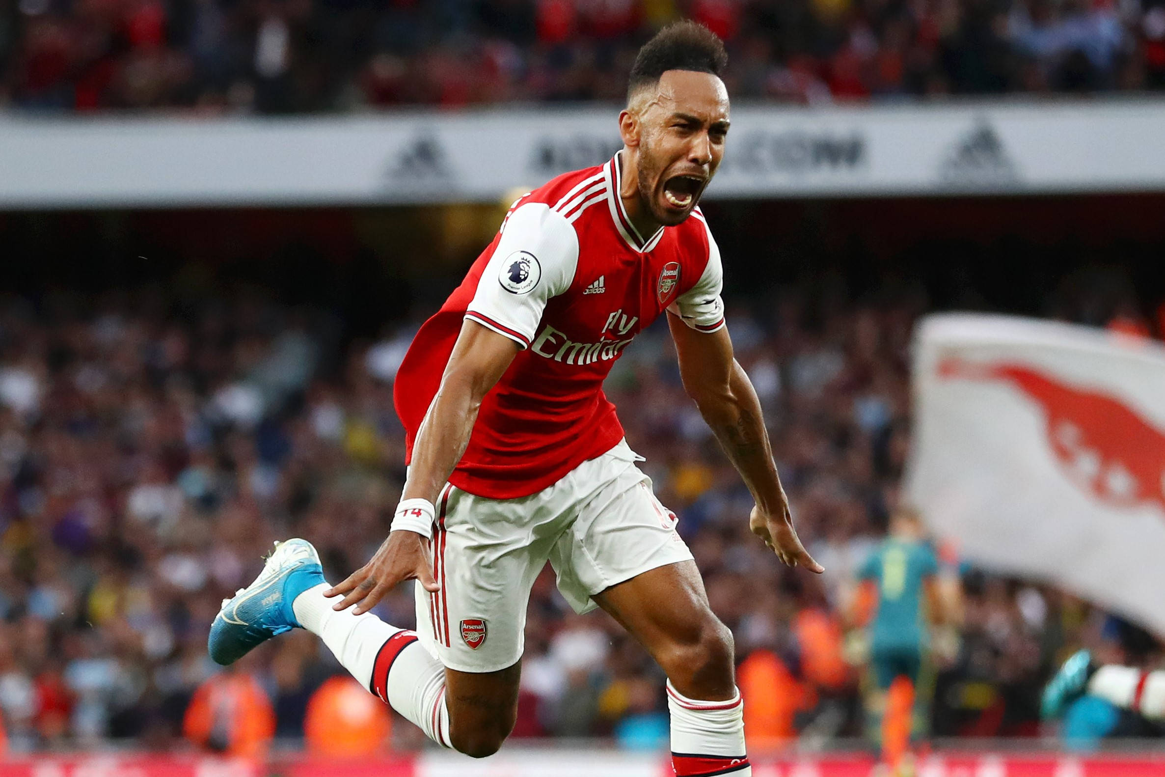 Pierre-Emerick Aubameyang, red and white kit, packed stadium, Full HD Desktop Wallpaper
