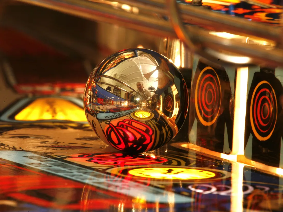 Pinball machine