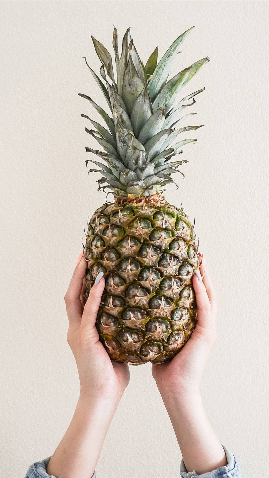 Pineapple iPhone, ripe pineapple, plain beige wall, Full HD Phone Wallpaper