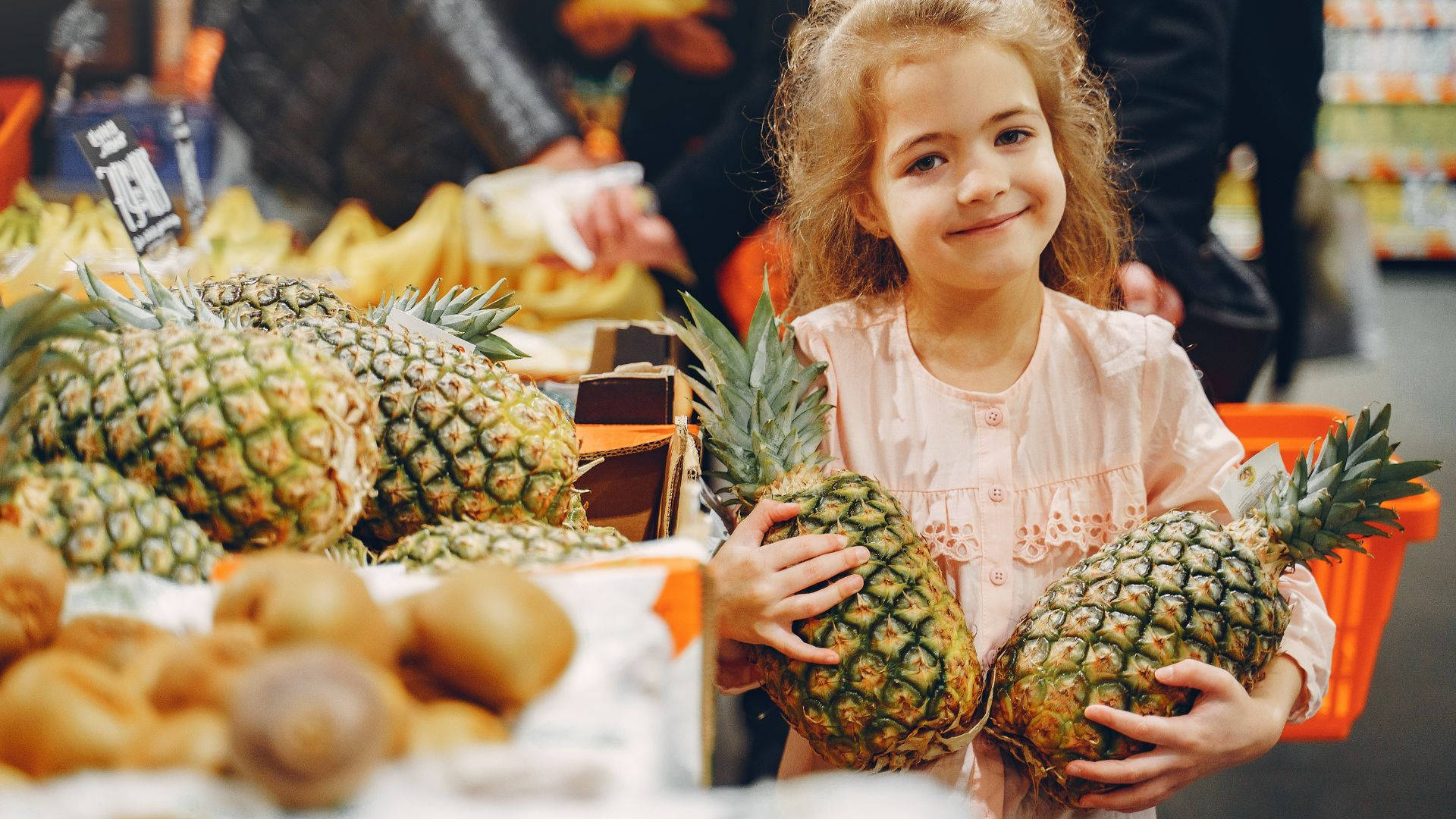 grocery store, produce section, pineapples, Full HD Desktop Wallpaper