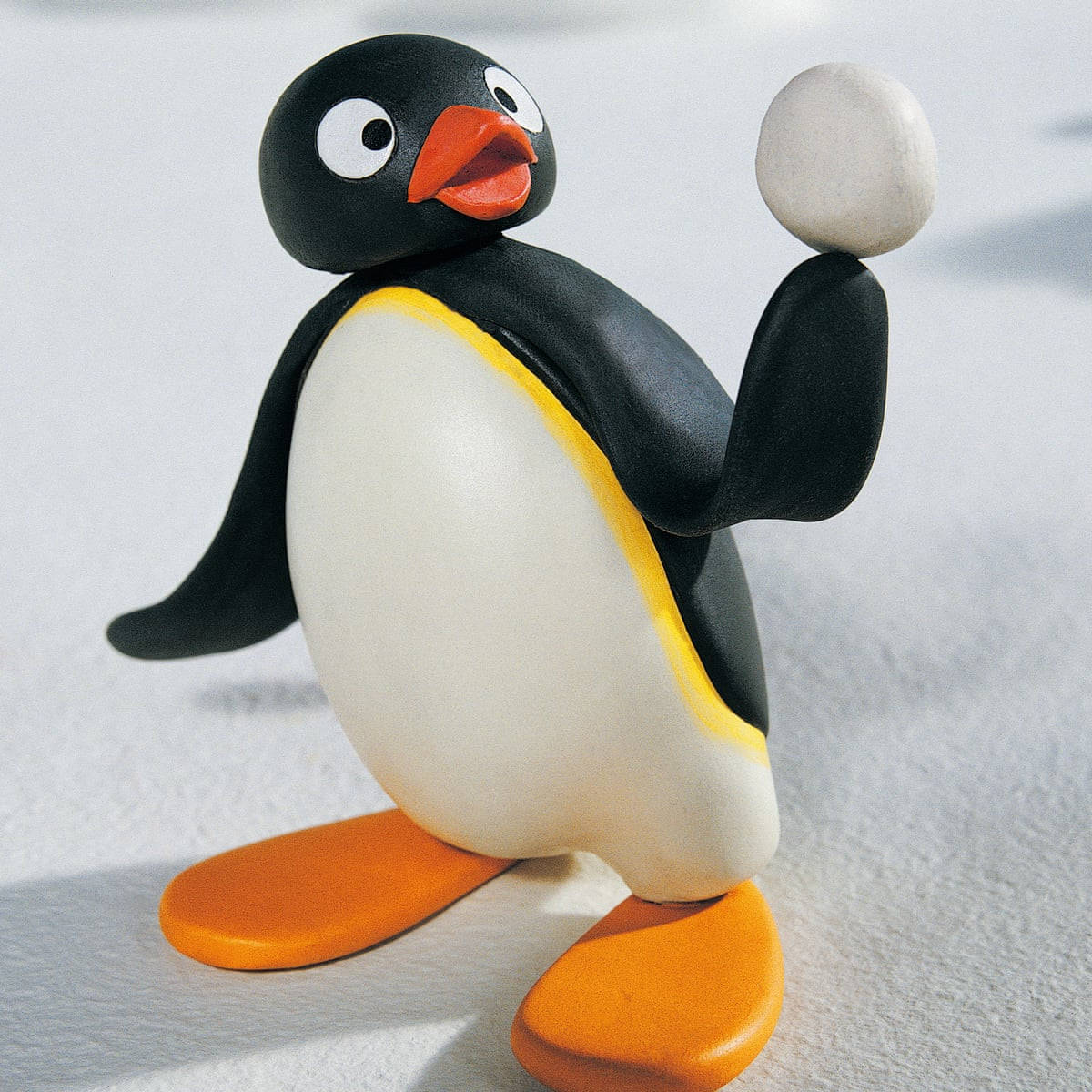 Pingu, clay penguin figurine, orange beak, SD Desktop Wallpaper