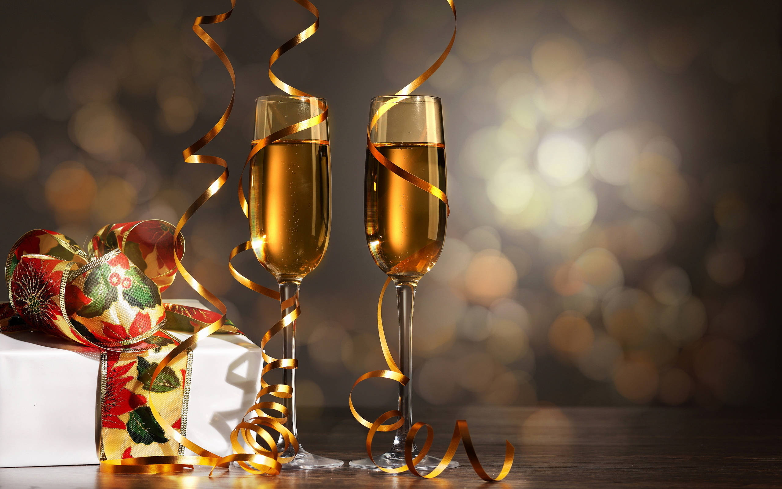 Gold Champagne, New Year, champagne flutes, 2K Desktop Wallpaper