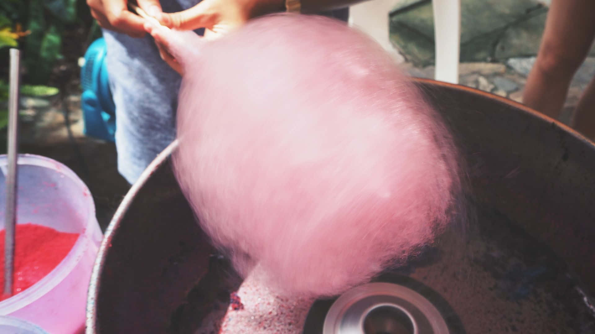 pink cotton candy, cotton candy machine, hands gathering, Full HD Desktop Wallpaper