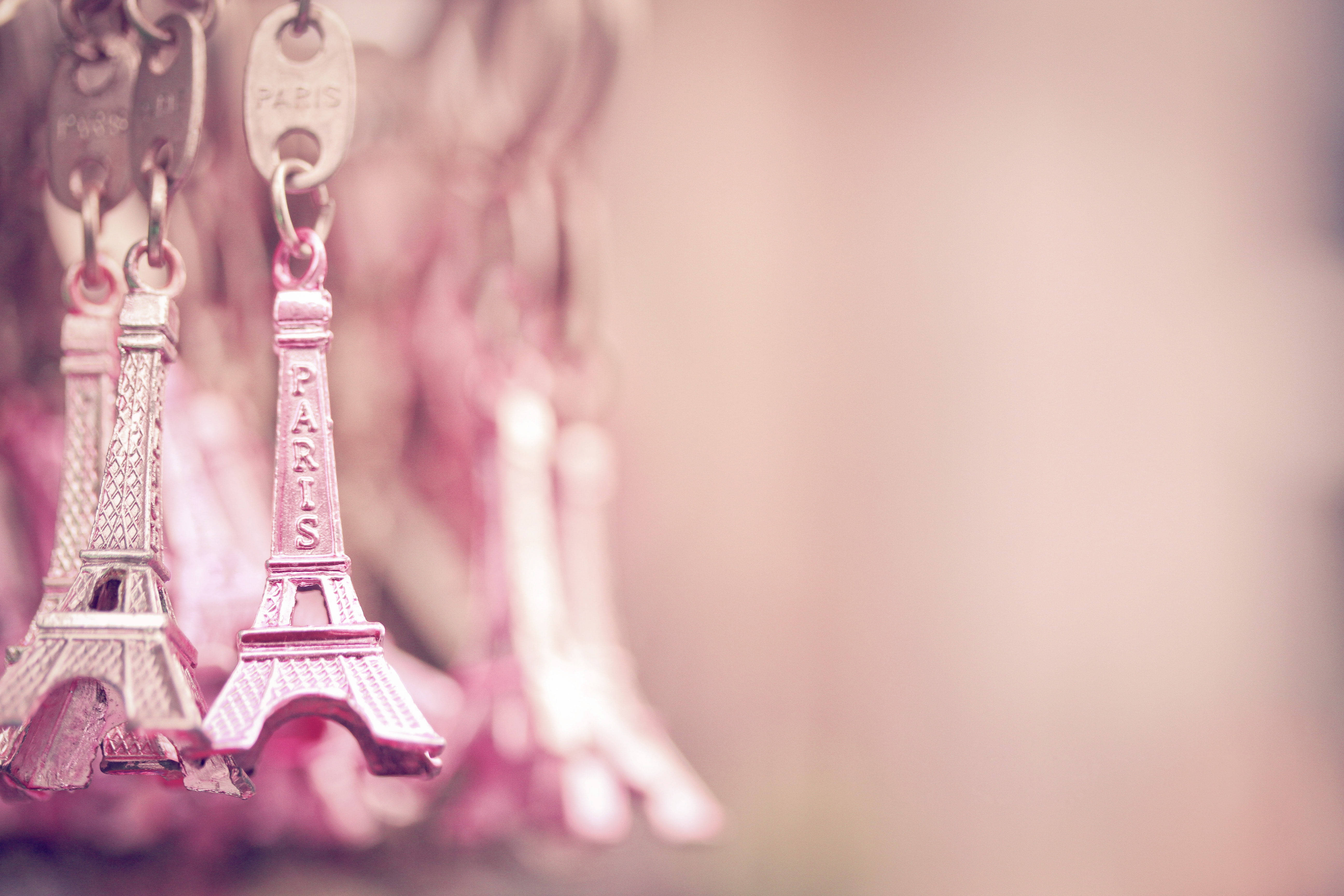 Pink Eiffel Tower, keychains, miniature Eiffel Tower, 5K Desktop Wallpaper