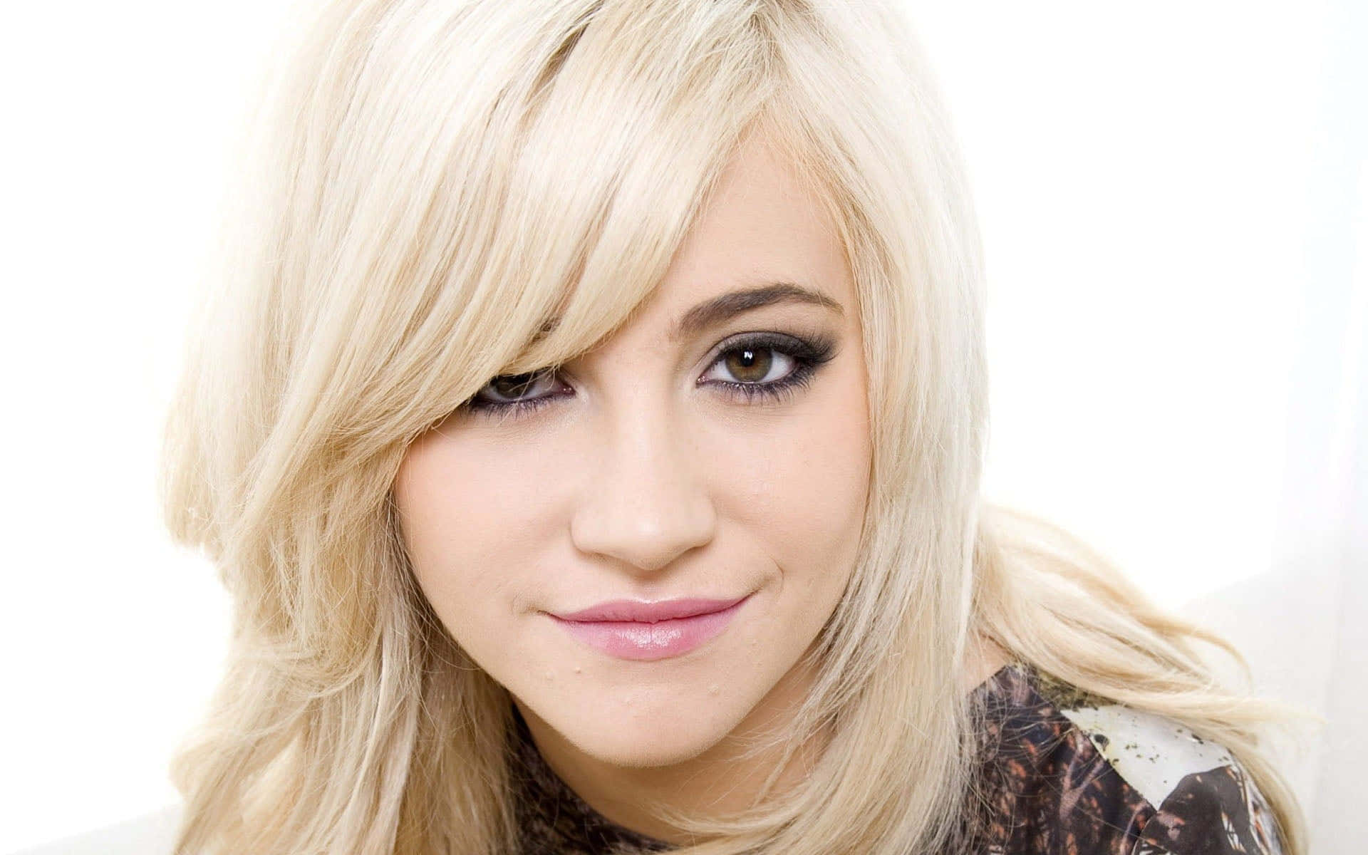 pink lips, blonde woman, soft waves, Full HD Desktop Wallpaper