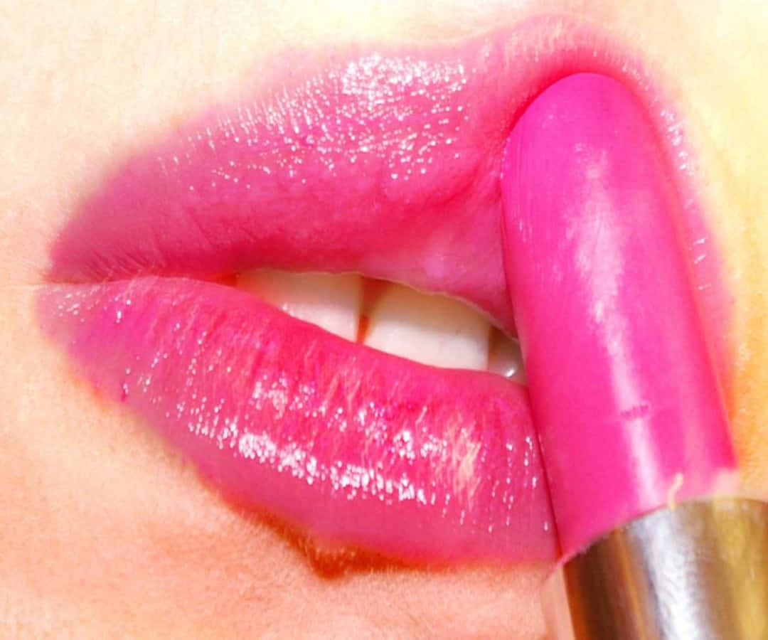 Pink Lipstick, glossy pink lips, matching pink lipstick tube, SD Desktop Wallpaper