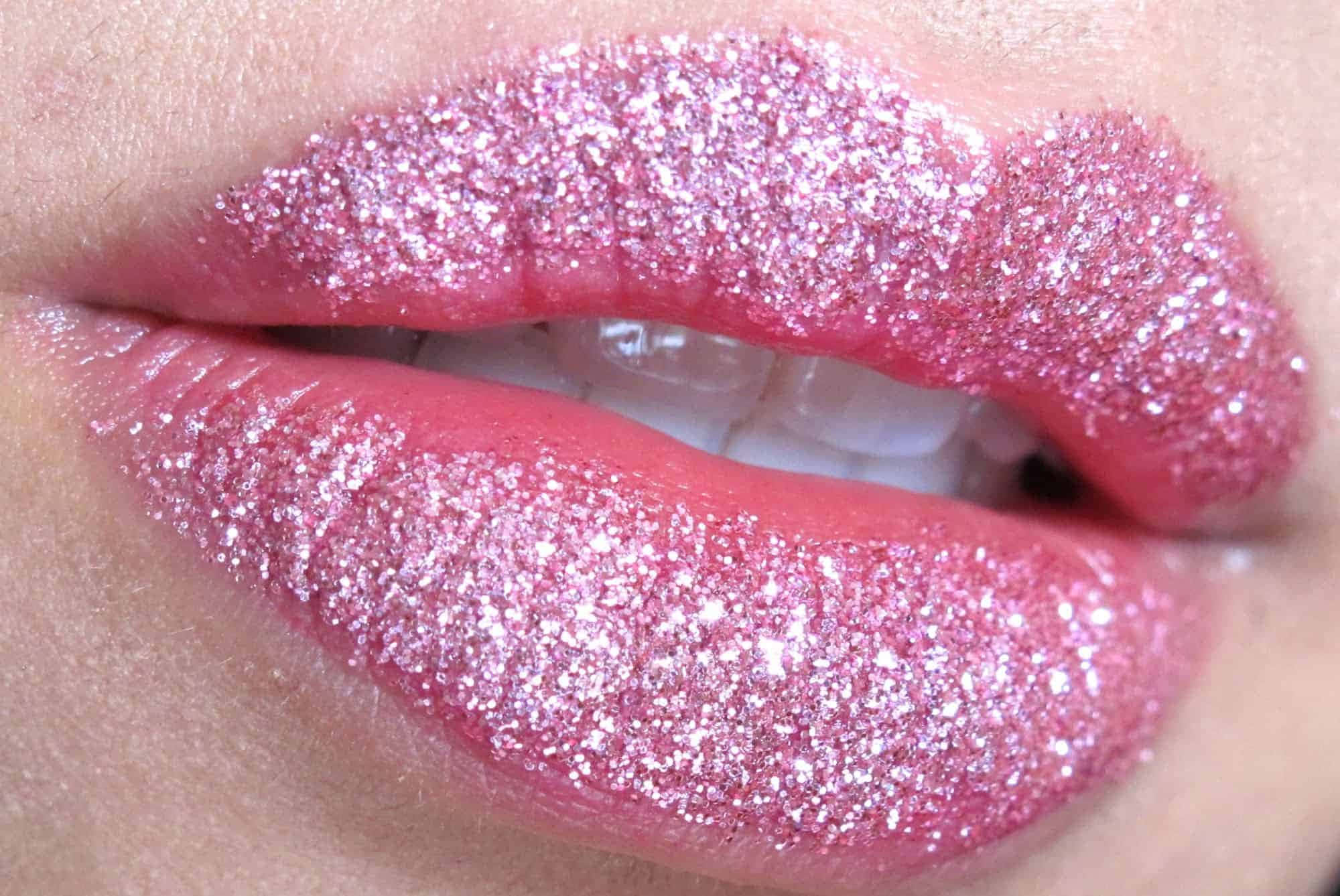 pink lipstick, shimmering pink glitter lipstick, shimmering background, Full HD Desktop Wallpaper