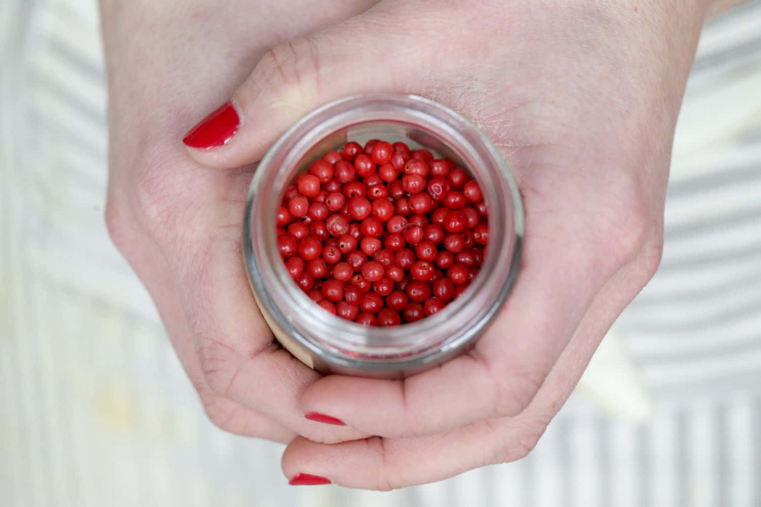 Pink Peppercorn, ceramic bowl, red nail polish, HD Desktop Wallpaper