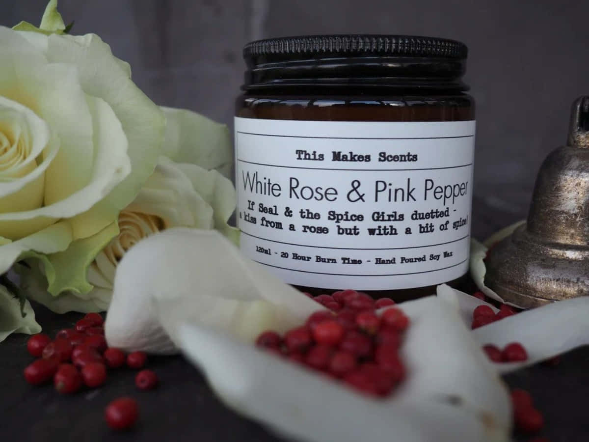 Pink Peppercorn, White Rose & Pink Pepper, dark amber candle jar, SD Desktop Wallpaper