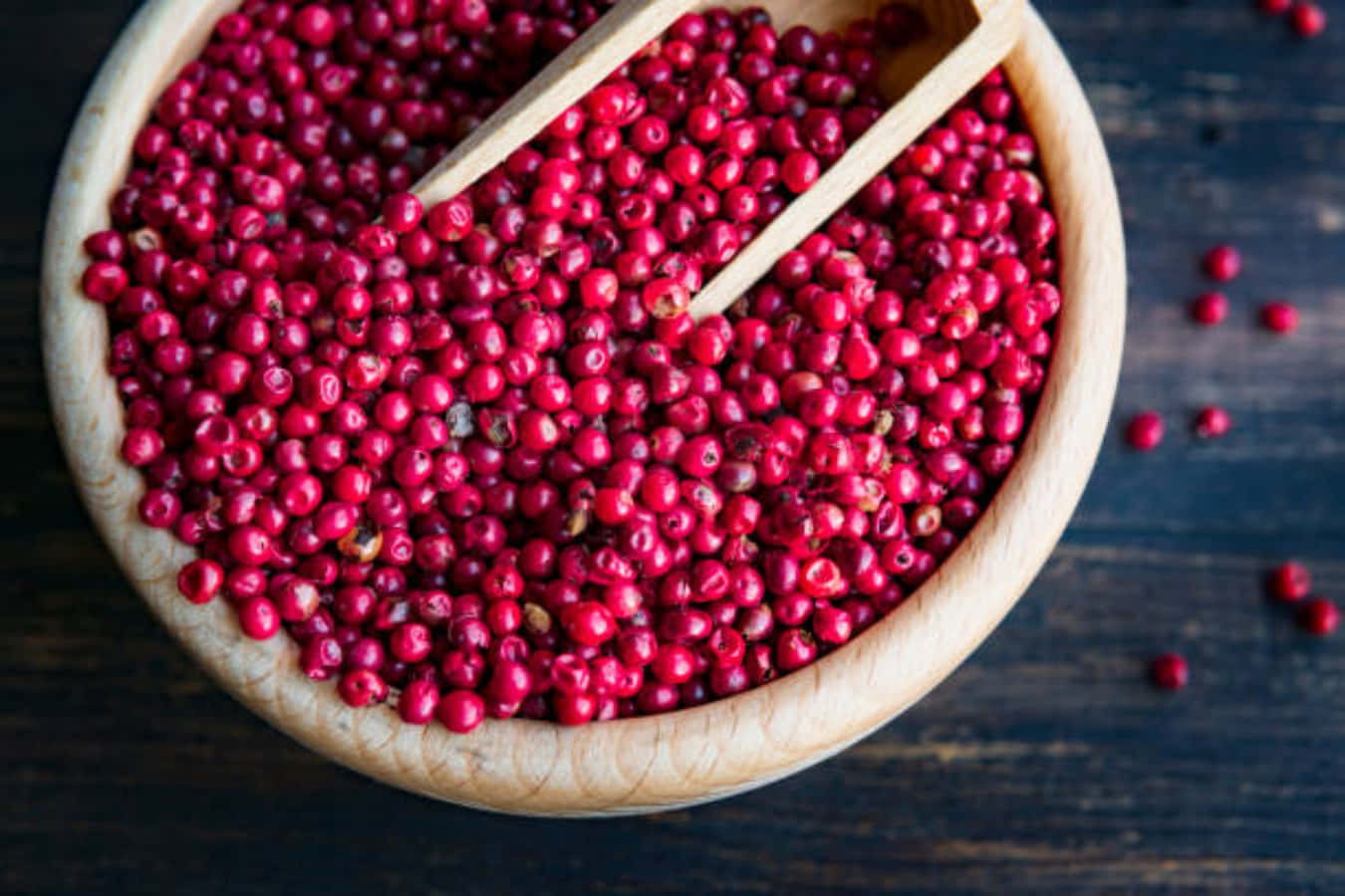 Pink Peppercorn, wooden bowl, vibrant red peppercorns, HD Desktop Wallpaper
