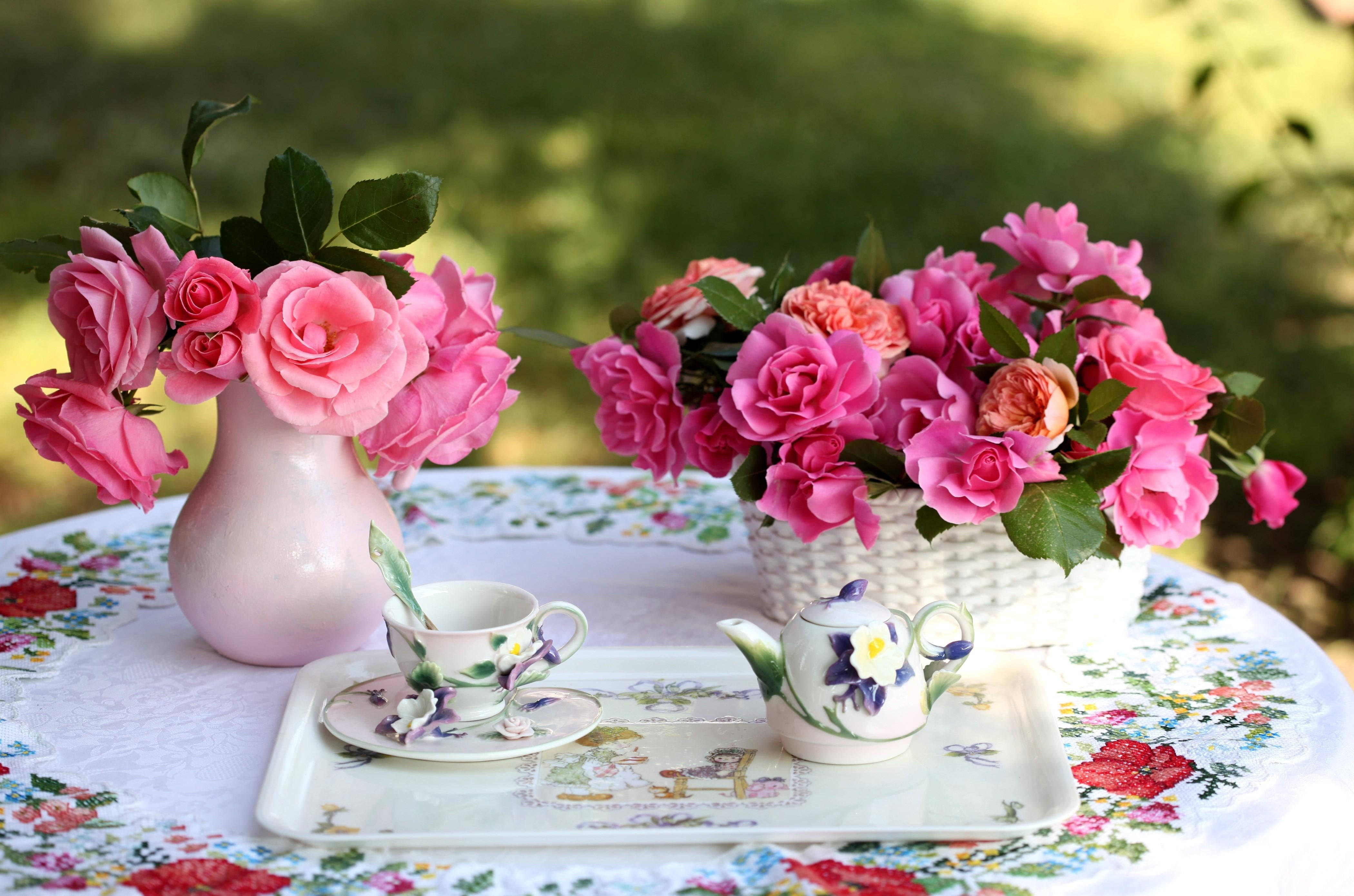 pink roses, tea table, floral china, 4K Desktop Wallpaper