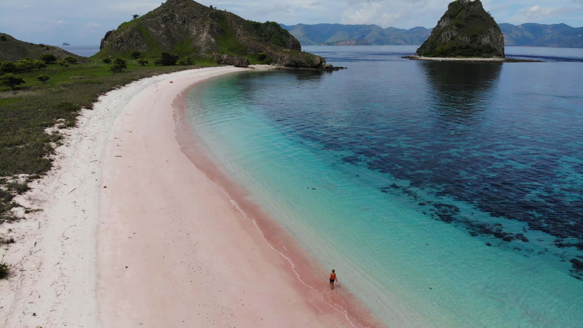 Pink Beach, pink sand beach, turquoise water, Full HD Desktop Wallpaper