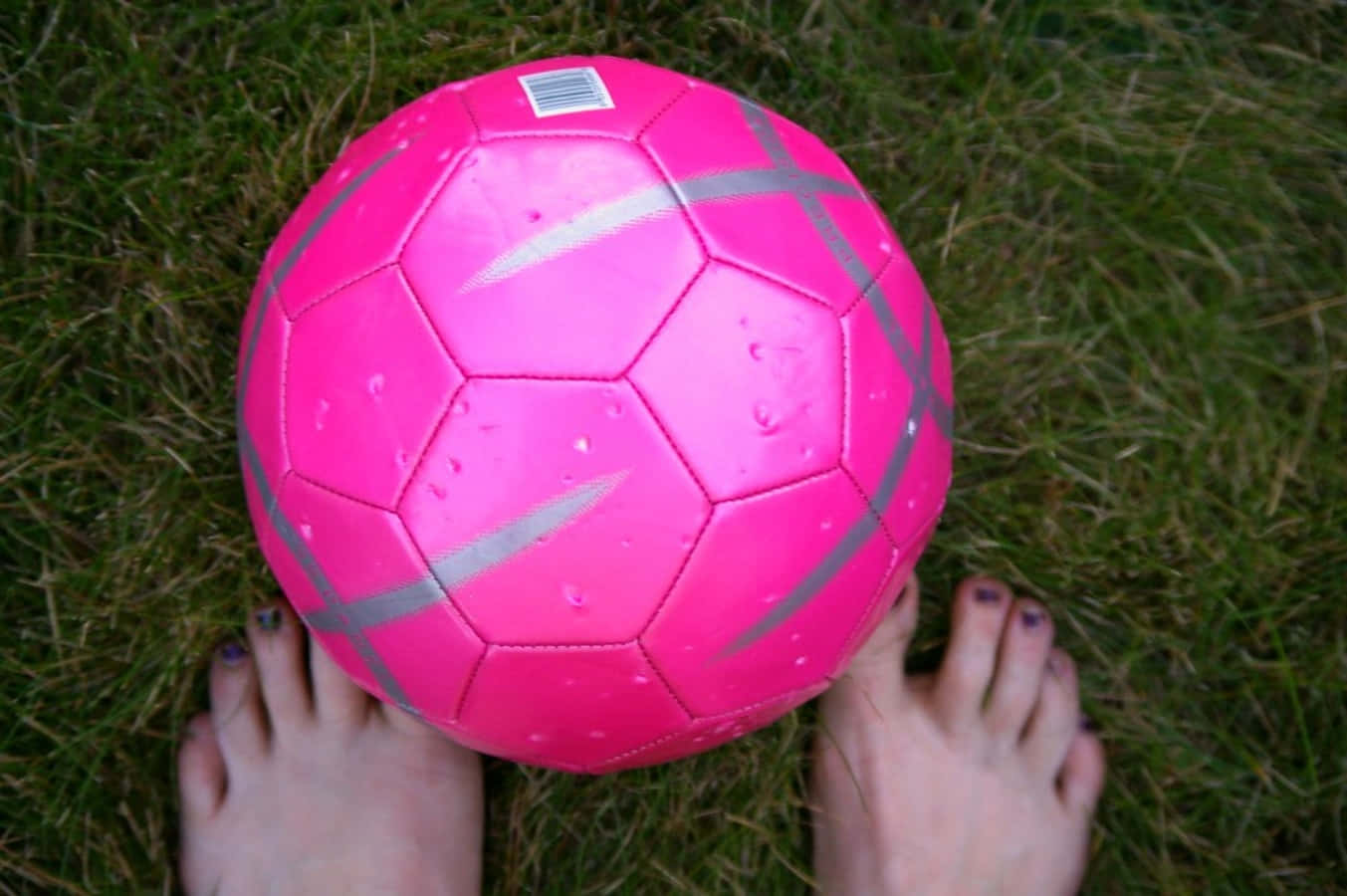 pink soccer ball, gray stripes, green grass, HD Desktop Wallpaper