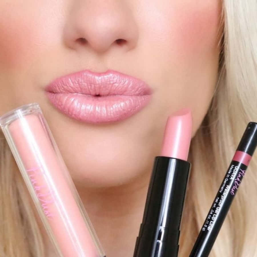pink lipstick, glossy pink lipstick, woman's lips, SD Desktop Wallpaper