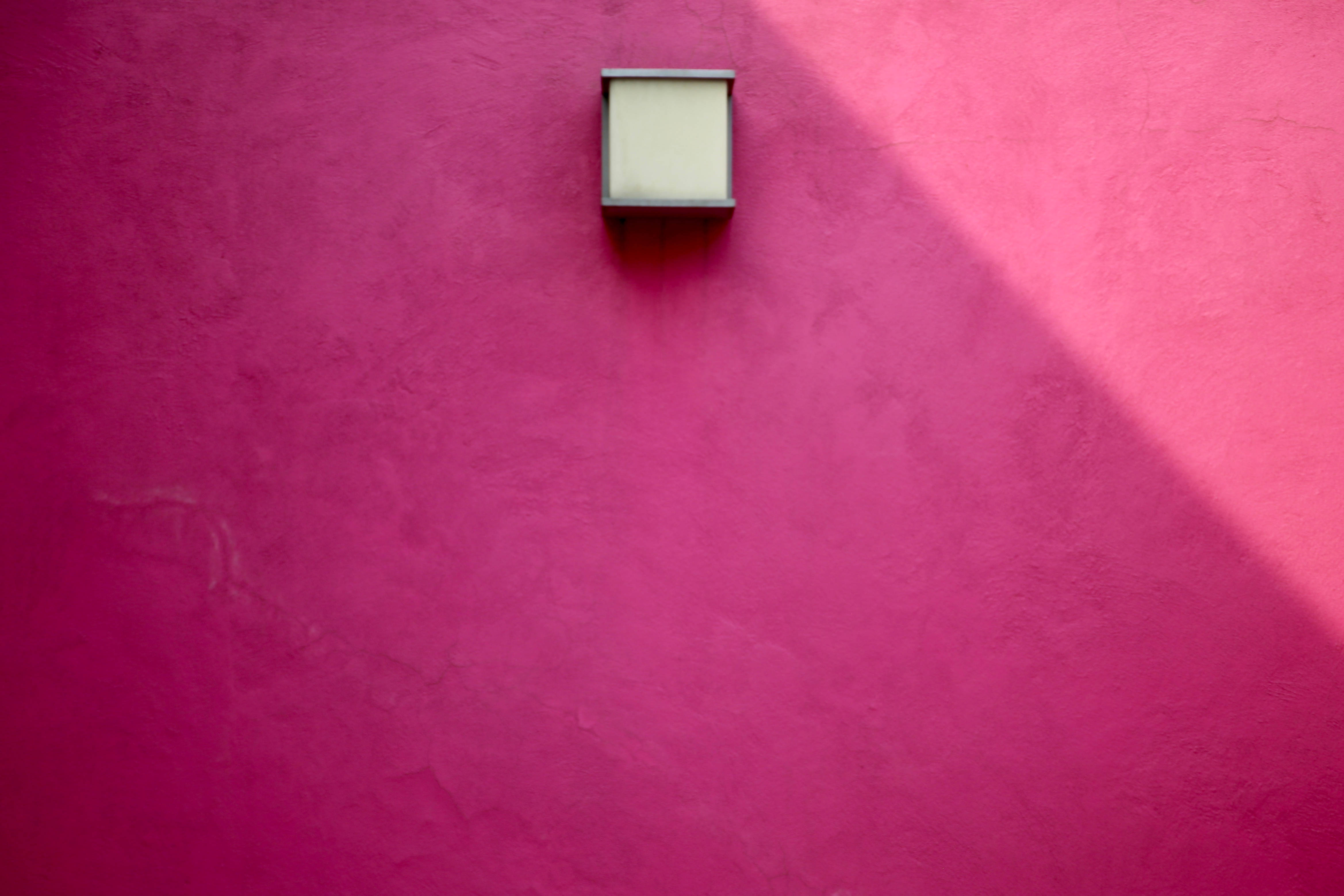 bright pink wall, white box, square wall-mounted light fixture, 4K Desktop Wallpaper