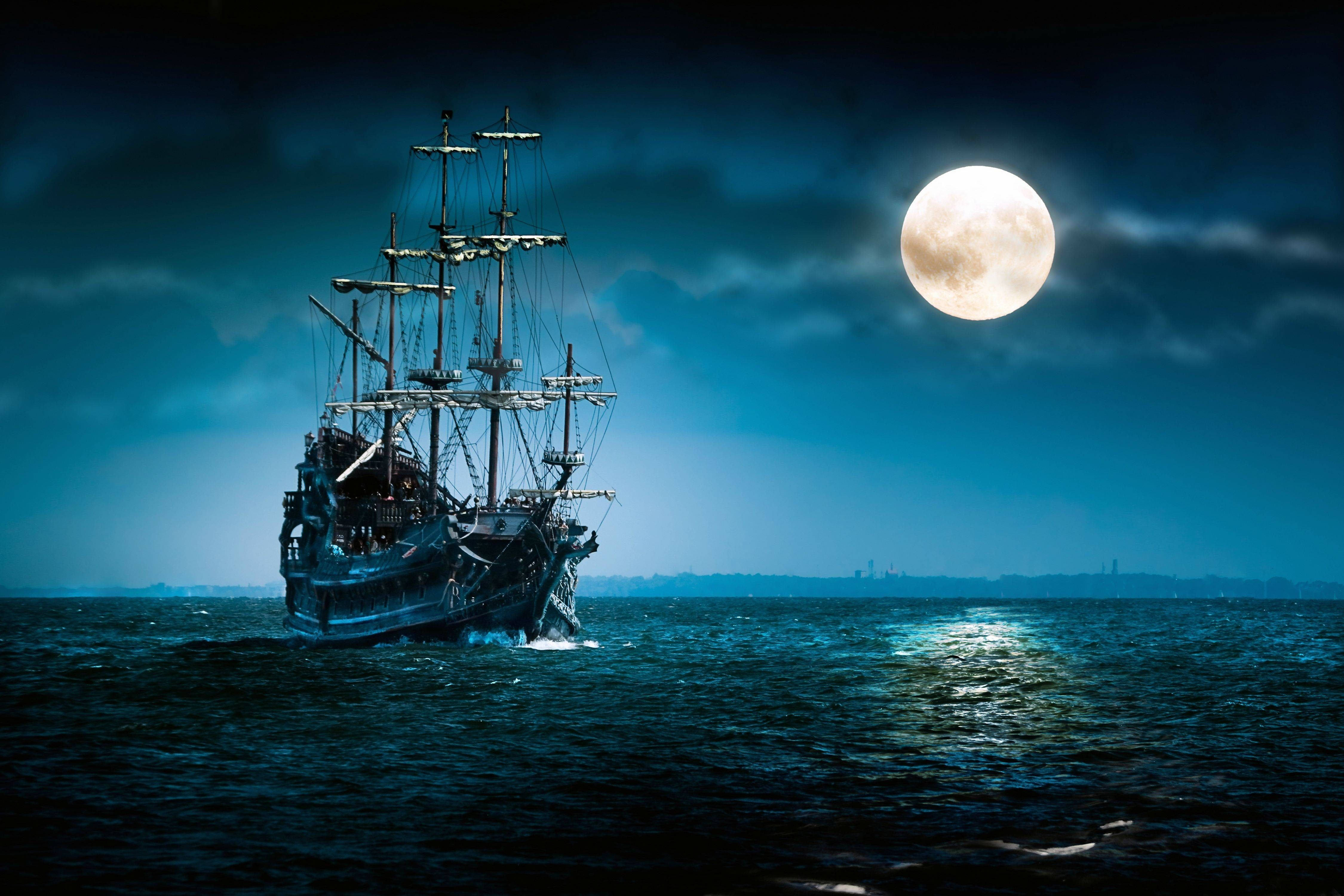 Pirate Ship, full moon, dark blue ocean, 4K Desktop Wallpaper